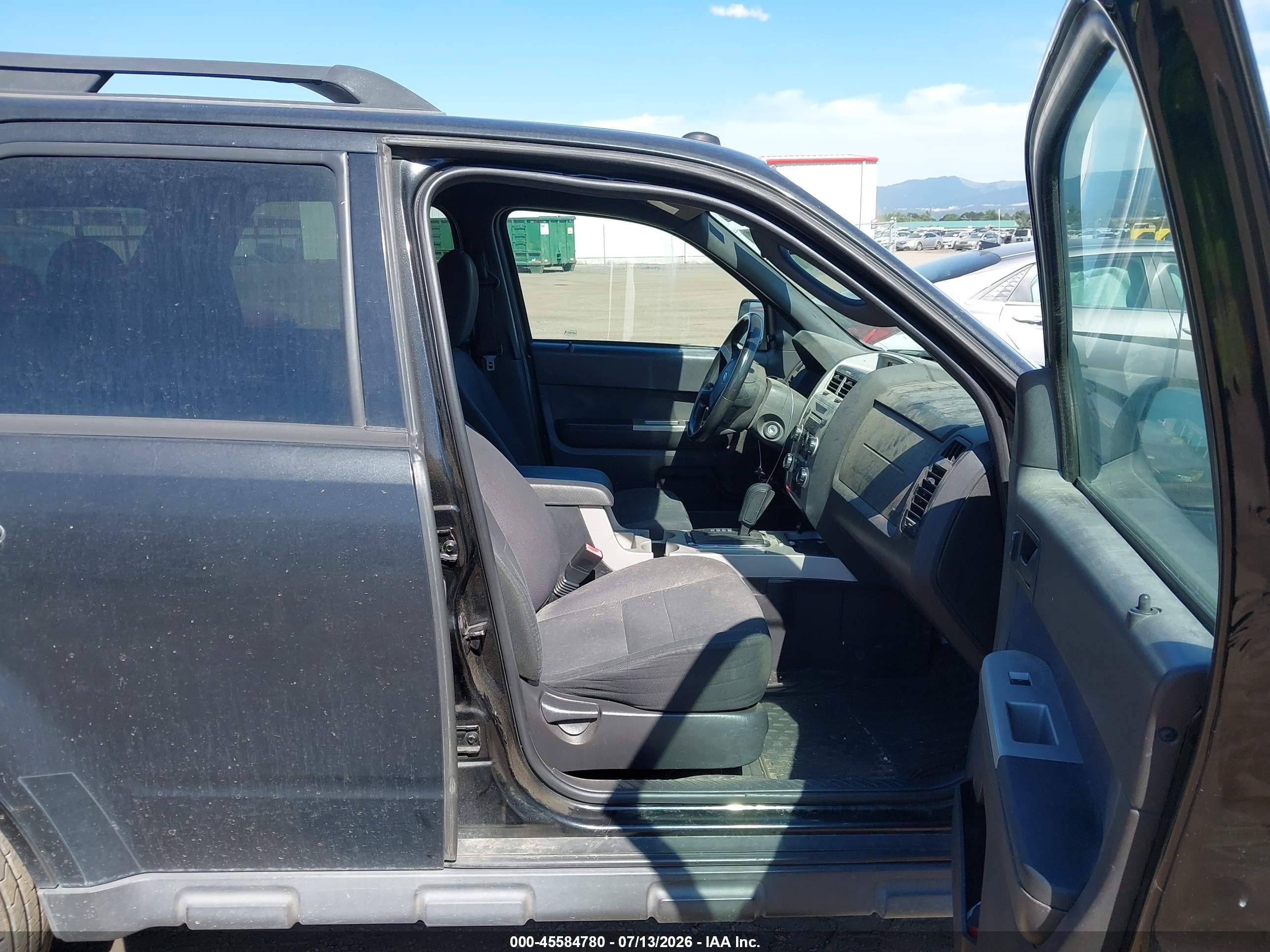2011 Ford Escape Xlt Automatic Black vin: 1FMCU9DG3BKA94407