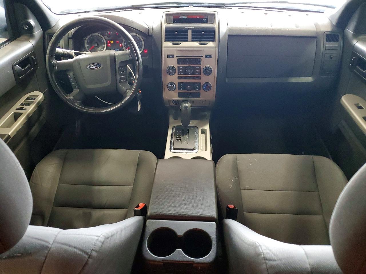 2011 Ford Escape Xlt Silver vin: 1FMCU9DG3BKC38974