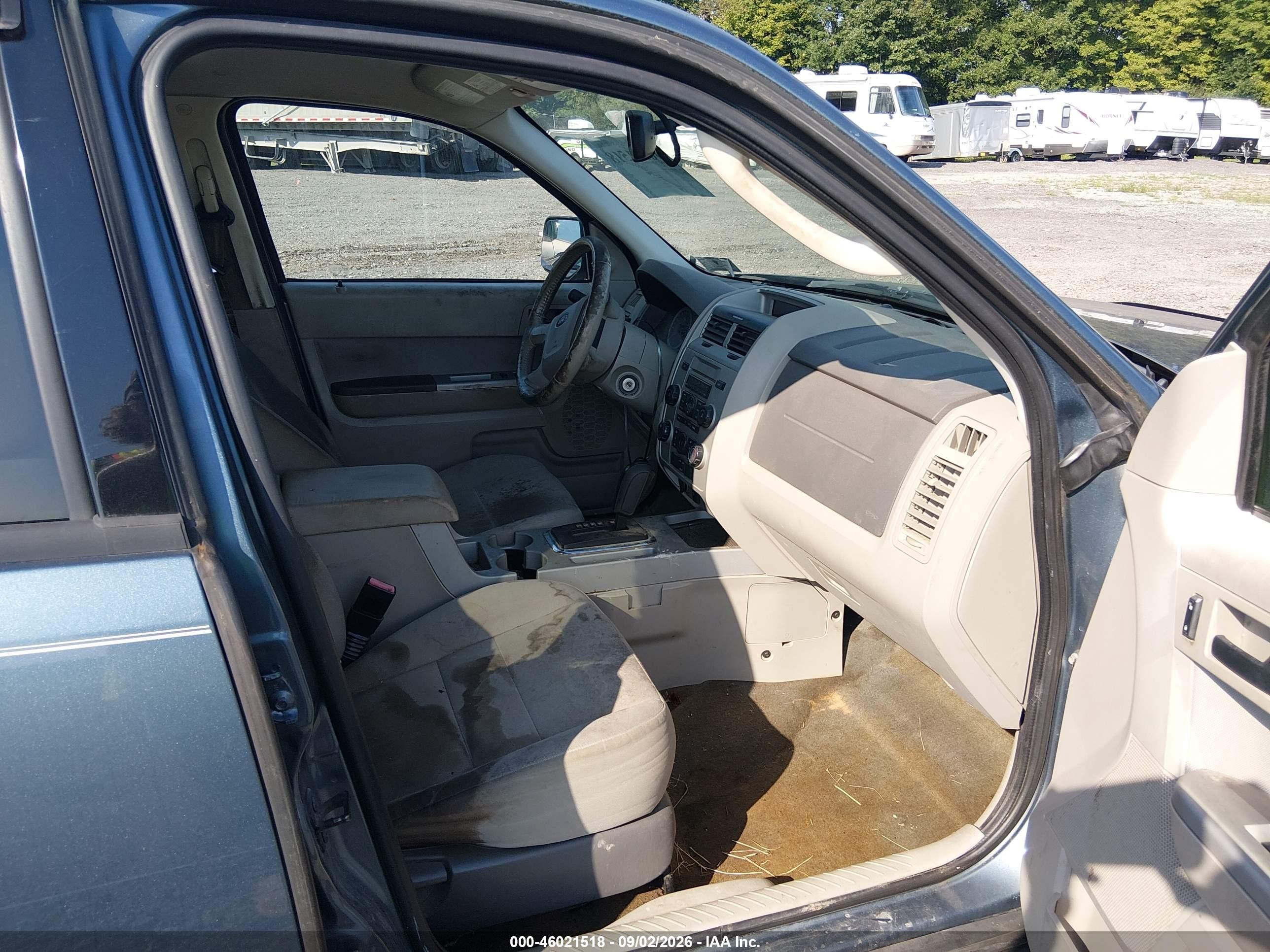 2011 Ford Escape Xlt Blue vin: 1FMCU9DG3BKC49702