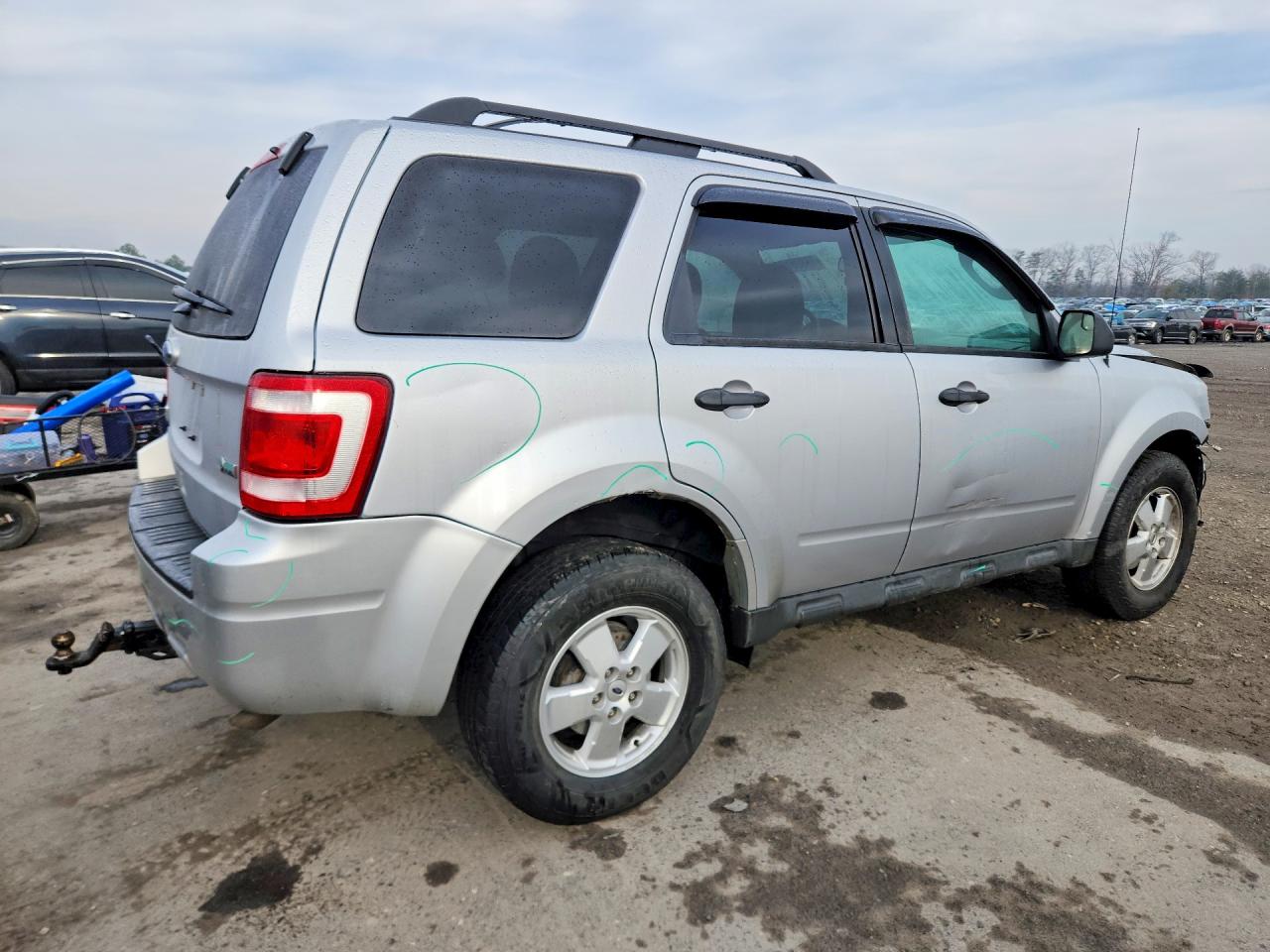 2011 Ford Escape Xlt Silver vin: 1FMCU9DG3BKC59341