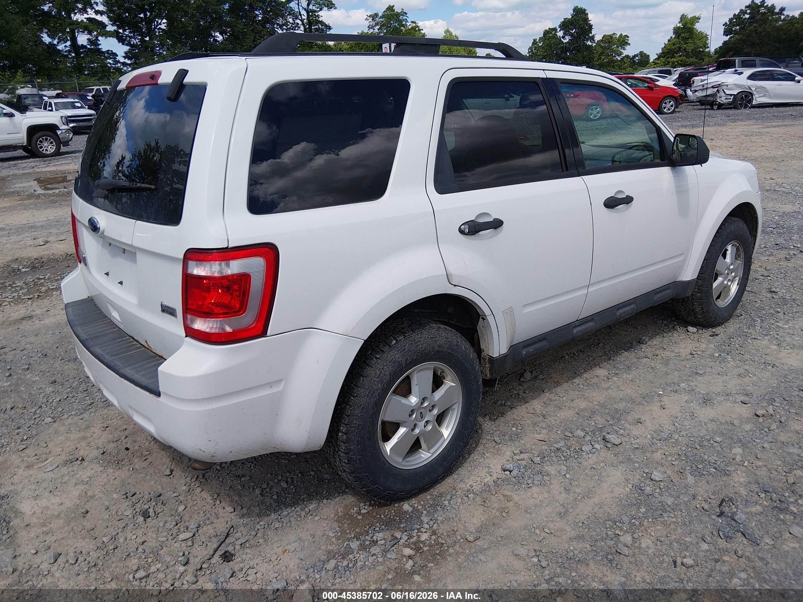 2012 Ford Escape Xlt White vin: 1FMCU9DG3CKA23984