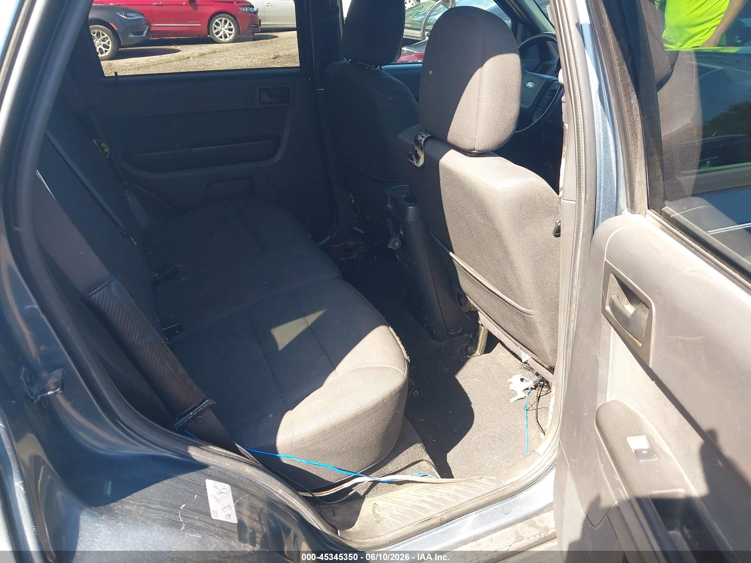 2012 Ford Escape Xlt Blue vin: 1FMCU9DG3CKB51075
