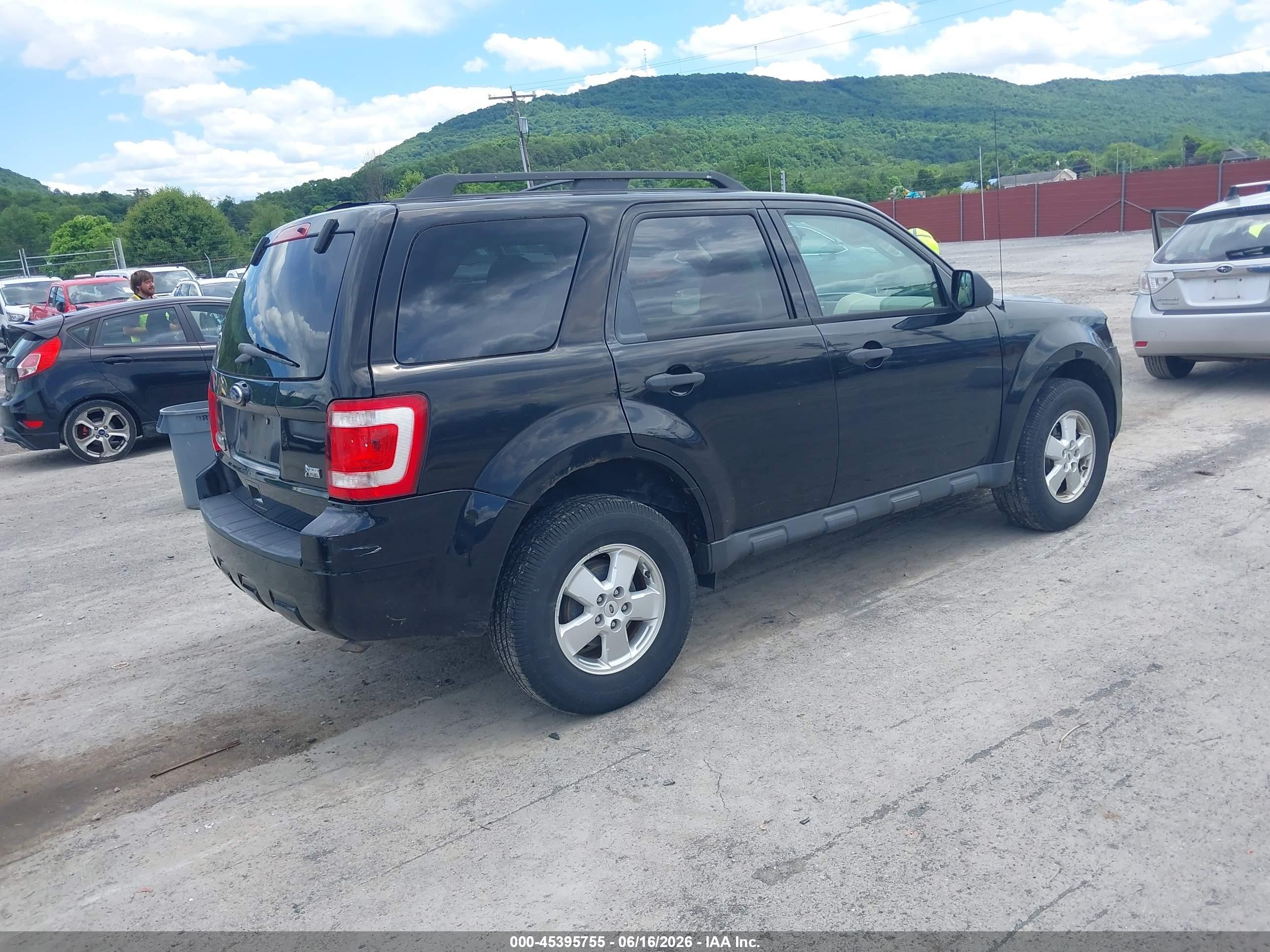 2012 Ford Escape Xlt Черный vin: 1FMCU9DG3CKC34652