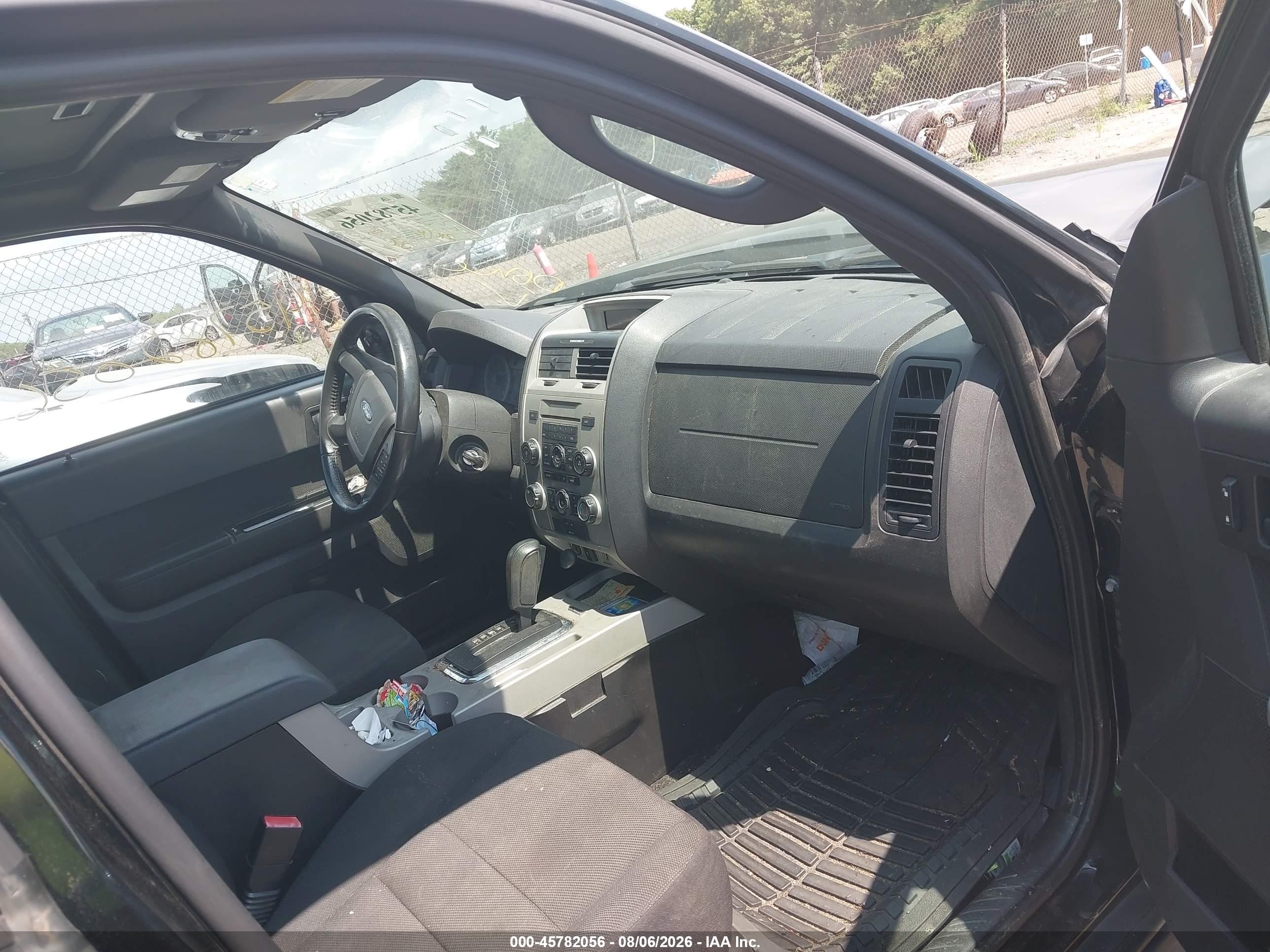 2010 Ford Escape Xlt Black vin: 1FMCU9DG4AKA41813
