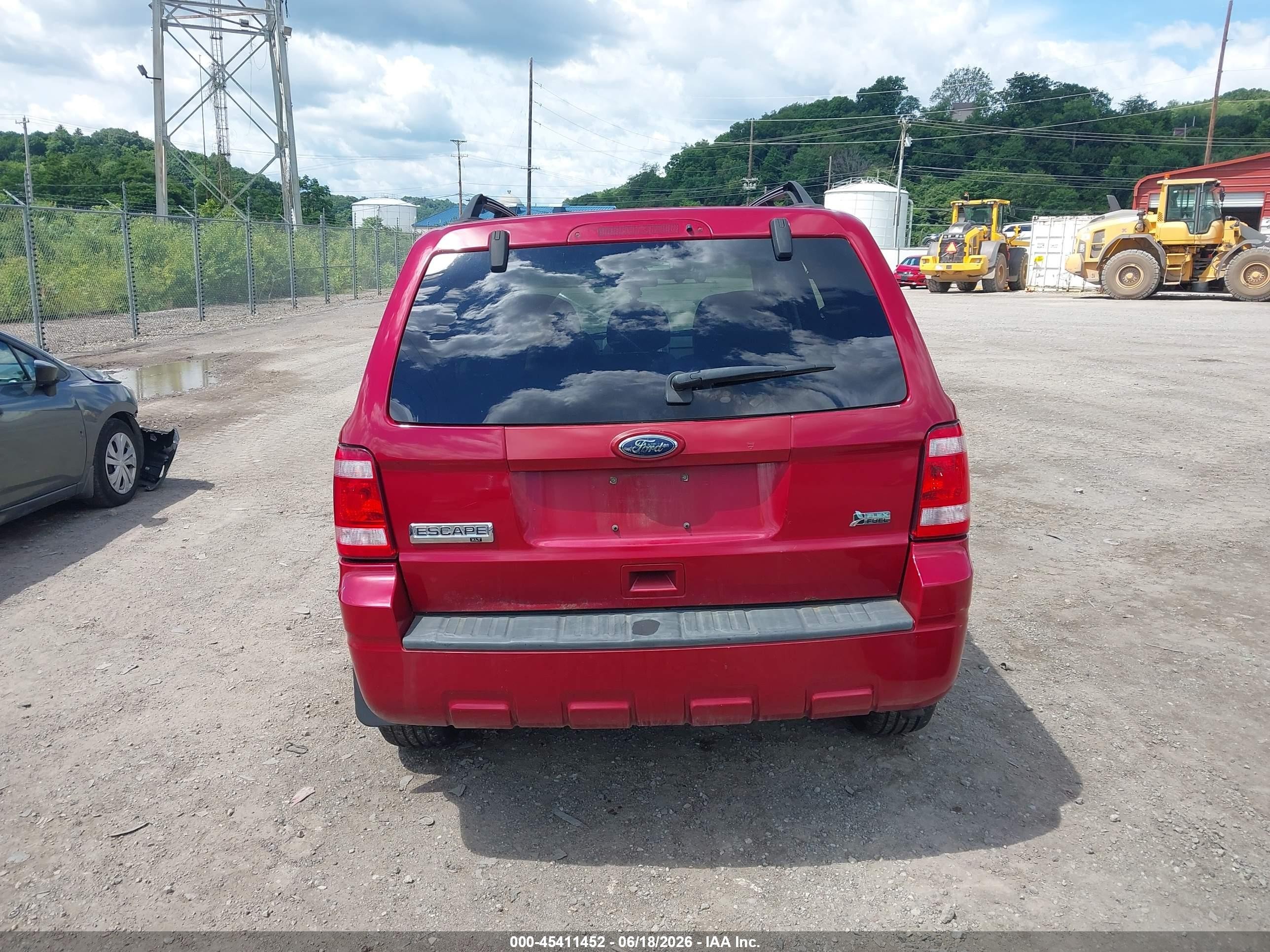 2011 Ford Escape Xlt Red vin: 1FMCU9DG4BKA32191