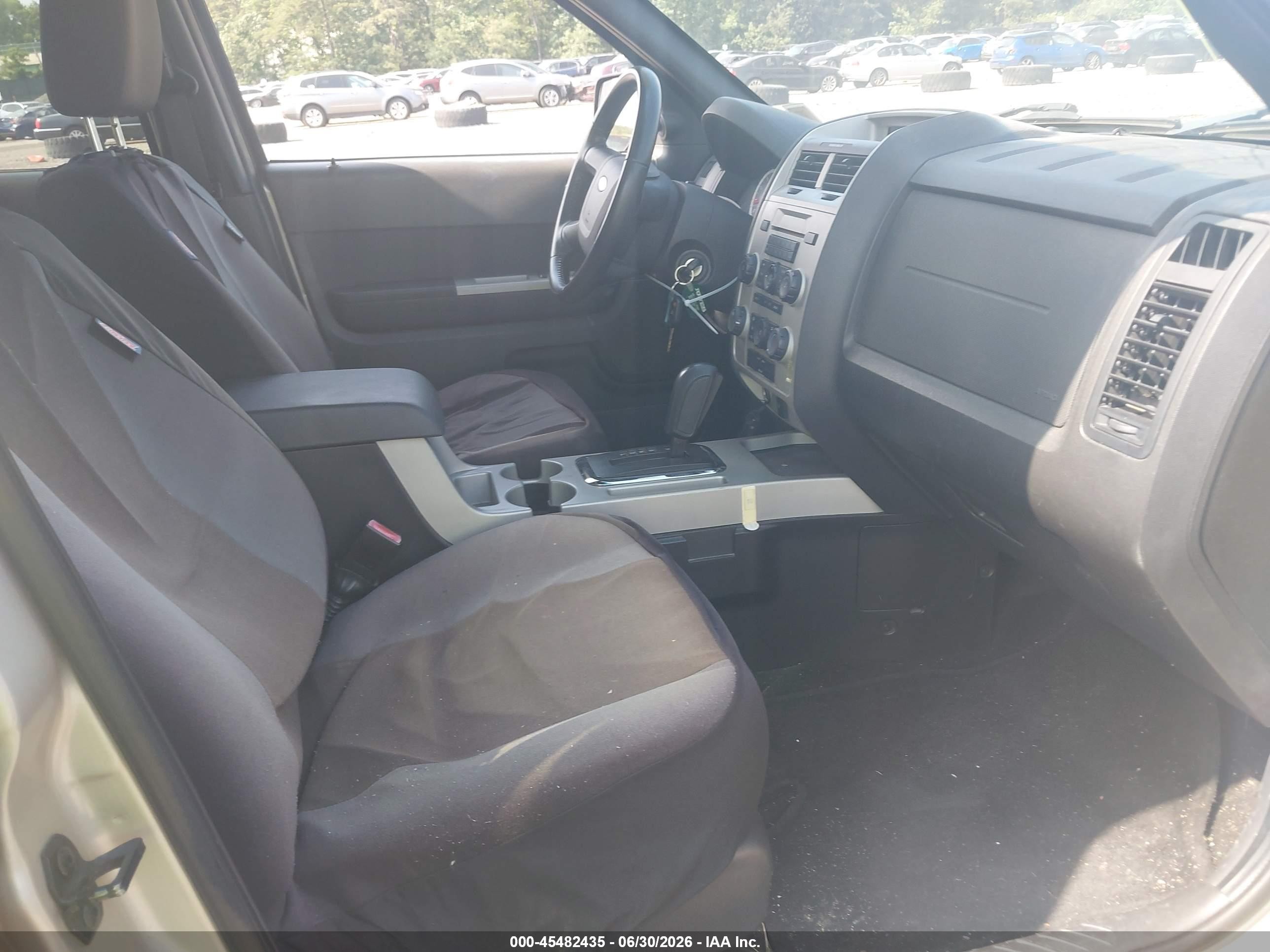 2011 Ford Escape Xlt Tan vin: 1FMCU9DG4BKA33597