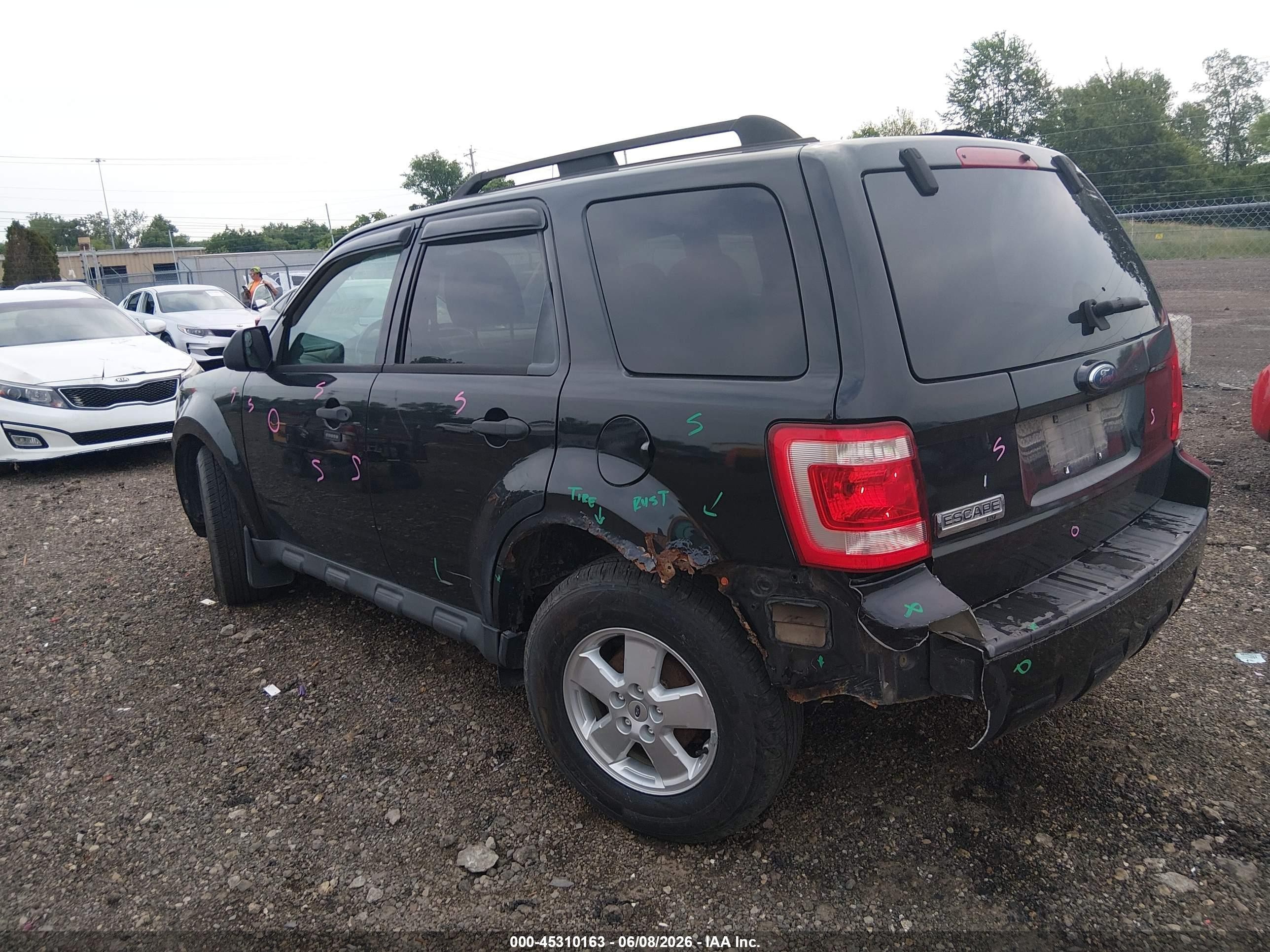 2011 Ford Escape Xlt Black vin: 1FMCU9DG4BKA67183