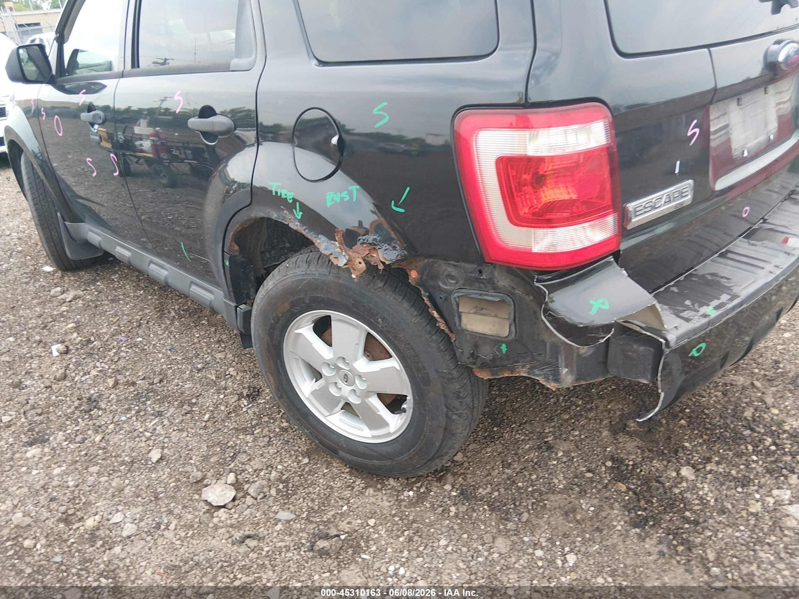 2011 Ford Escape Xlt Black vin: 1FMCU9DG4BKA67183