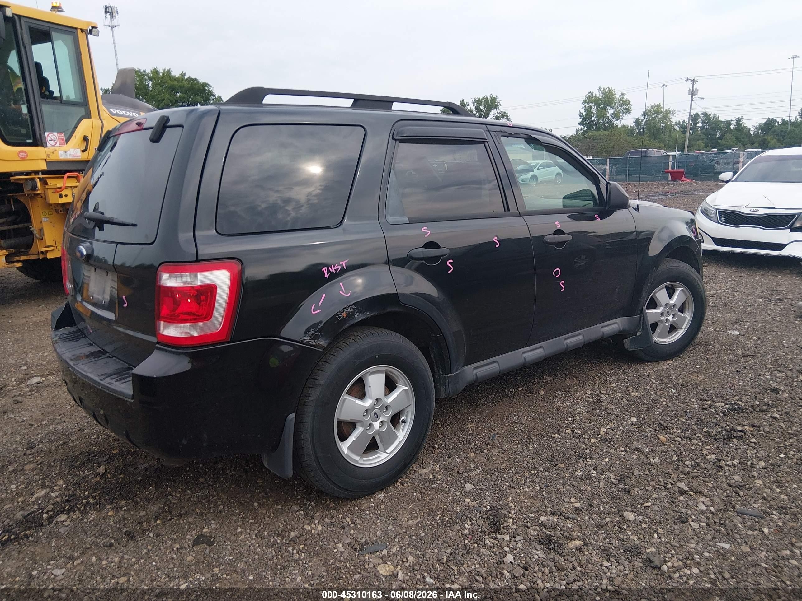 2011 Ford Escape Xlt Black vin: 1FMCU9DG4BKA67183