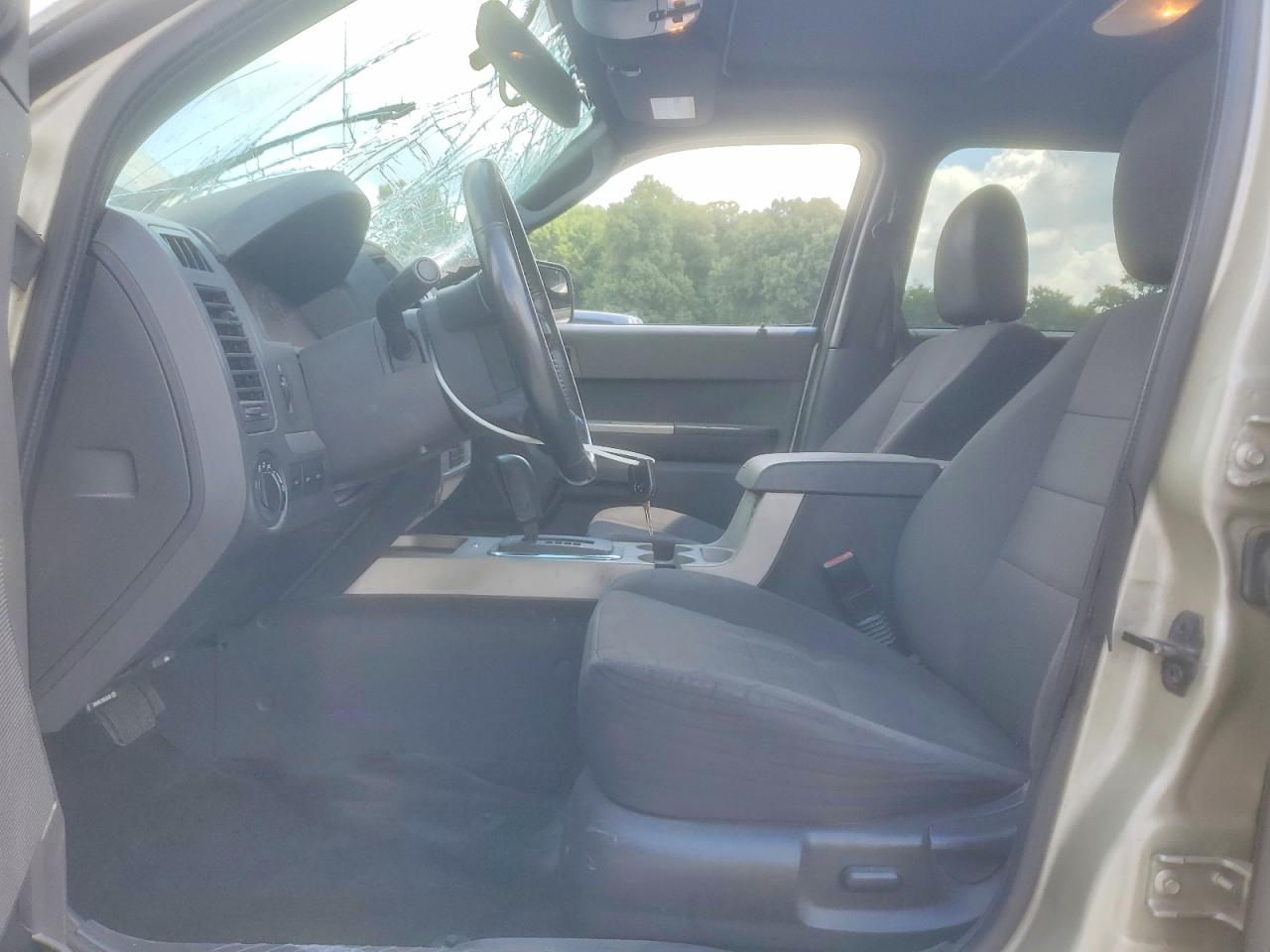 2011 Ford Escape Xlt Cream vin: 1FMCU9DG4BKA72416