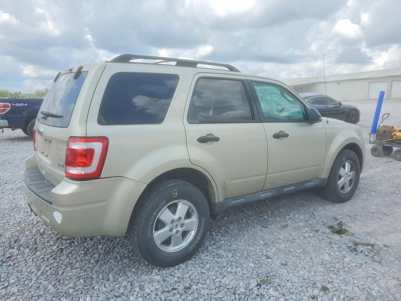 2011 Ford Escape Xlt Cream vin: 1FMCU9DG4BKA72416