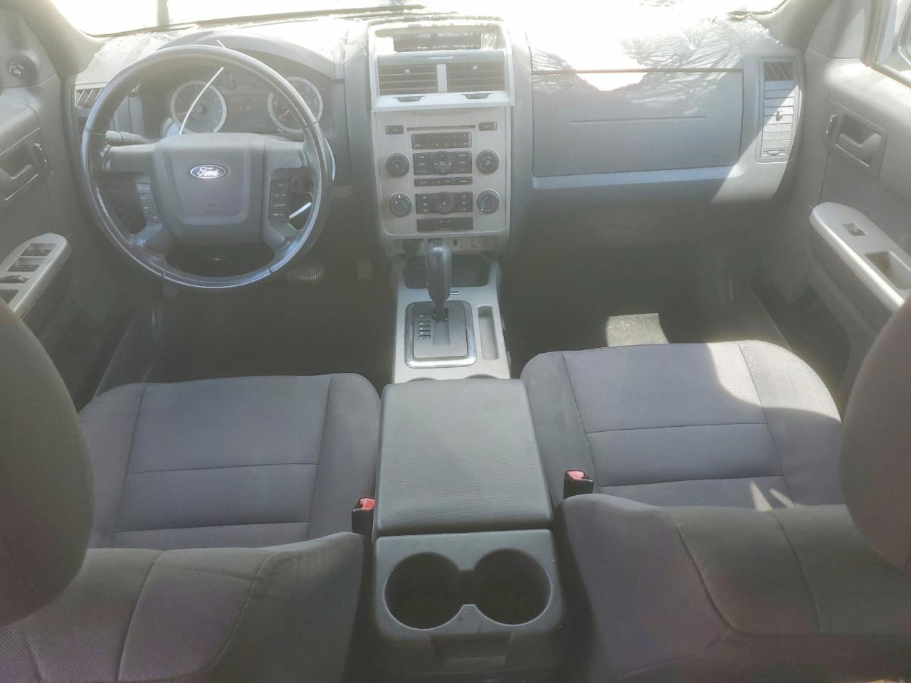 2011 Ford Escape Xlt Cream vin: 1FMCU9DG4BKA72416