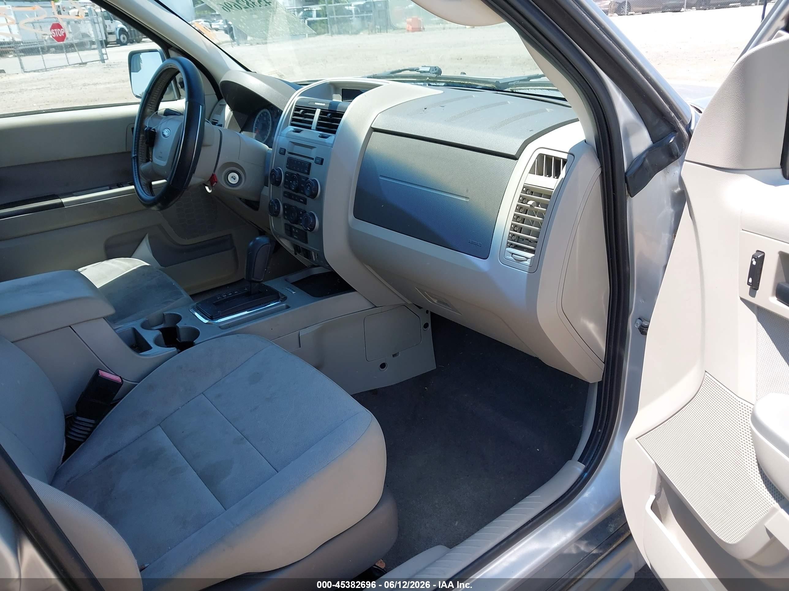 2012 Ford Escape Xlt Silver vin: 1FMCU9DG4CKA19751