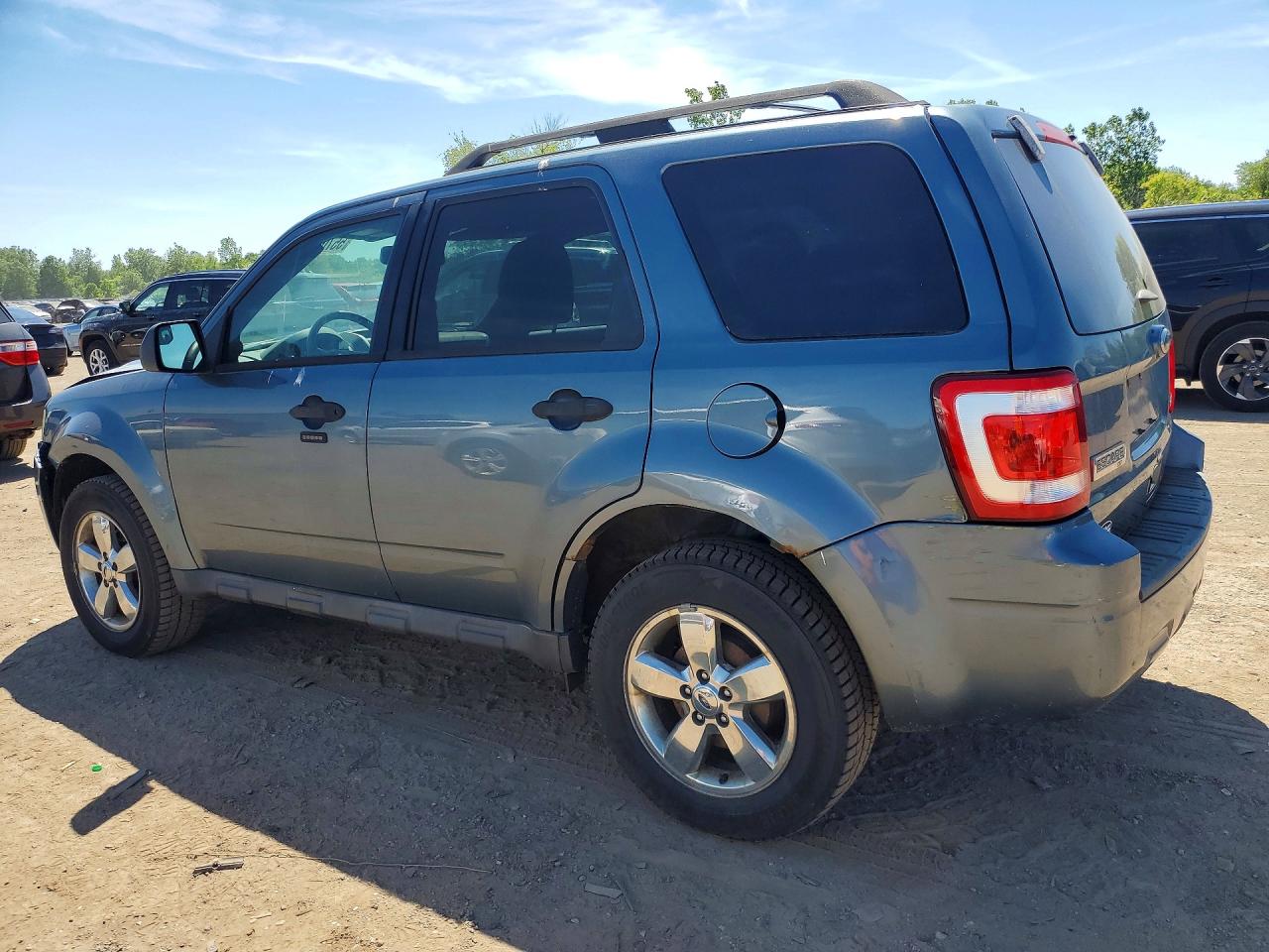 2010 Ford Escape Xlt Turquoise vin: 1FMCU9DG5AKB43587