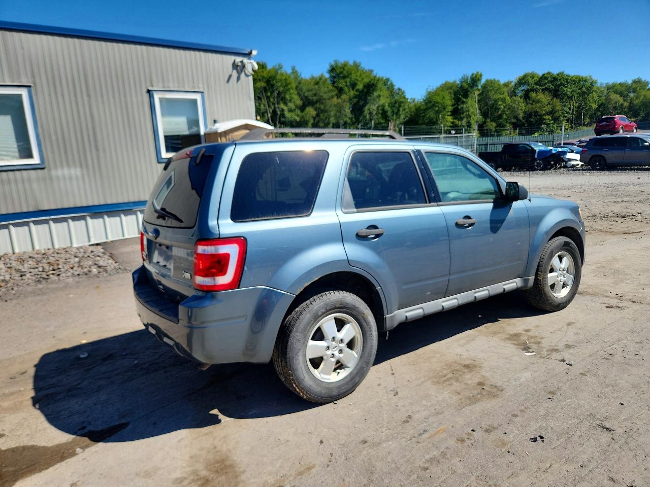 2010 Ford Escape Xlt Blue vin: 1FMCU9DG5AKD24169