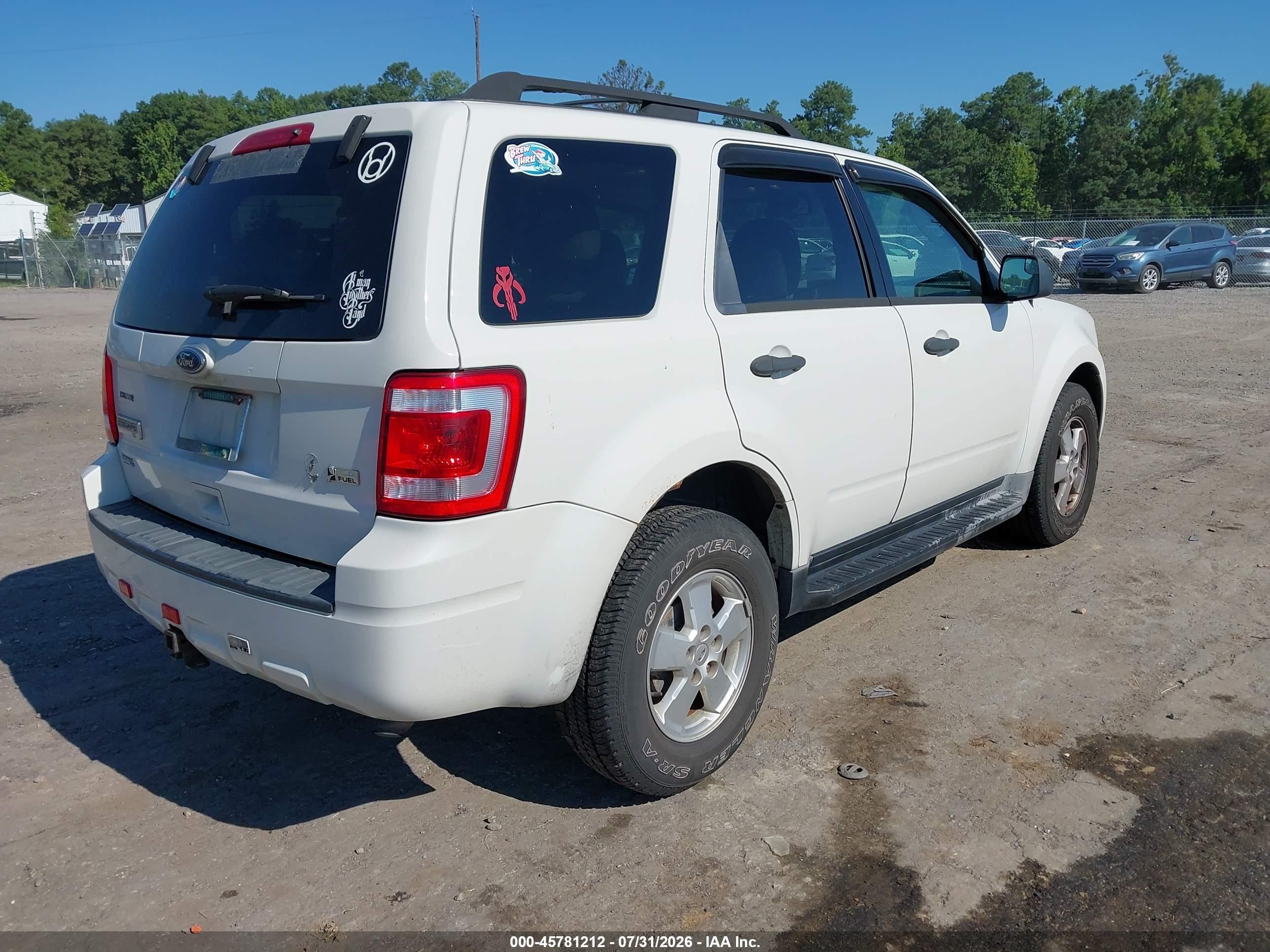 2011 Ford Escape Xlt White vin: 1FMCU9DG5BKA36217