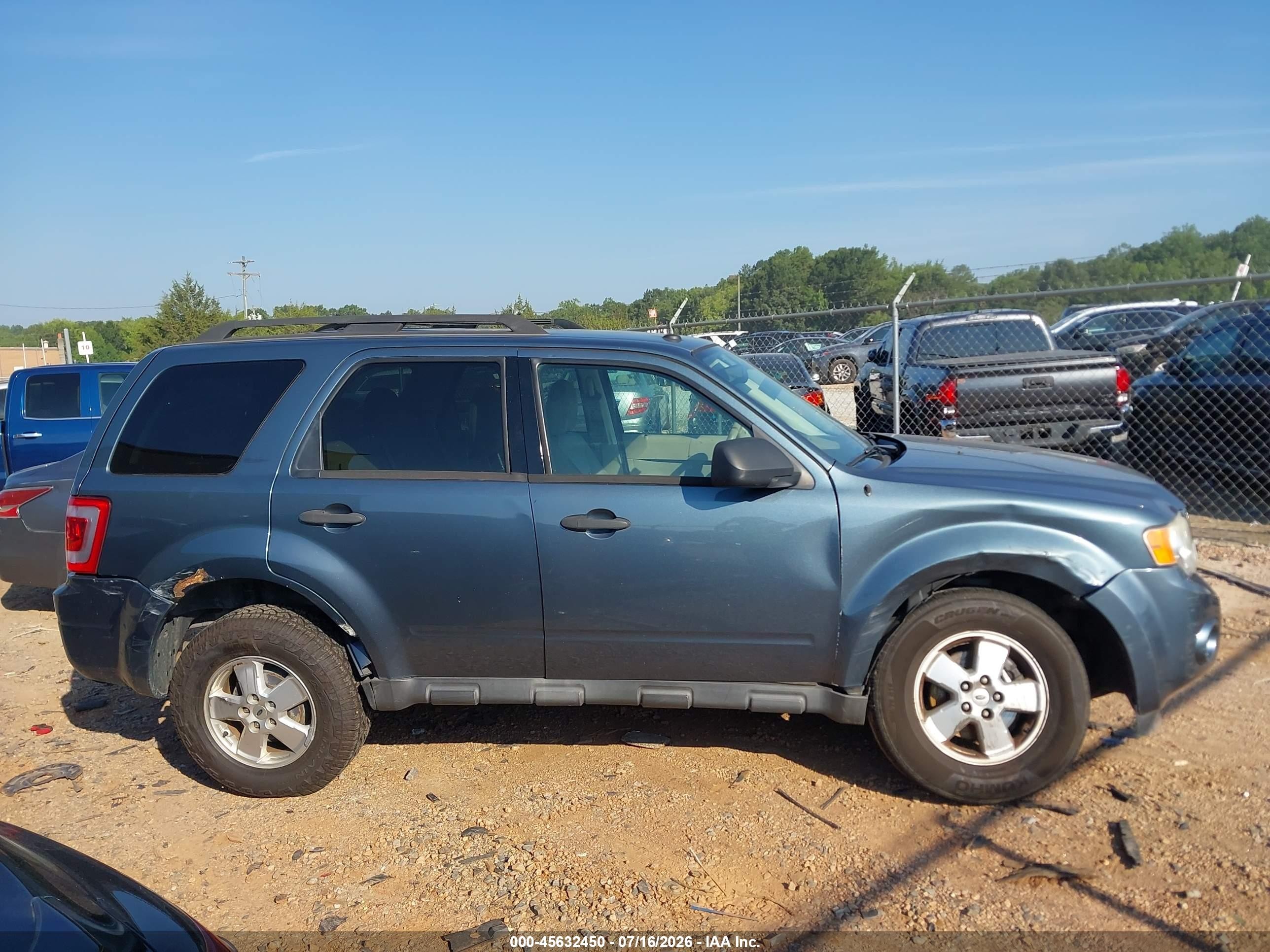 2011 Ford Escape Xlt Синий vin: 1FMCU9DG5BKB10588