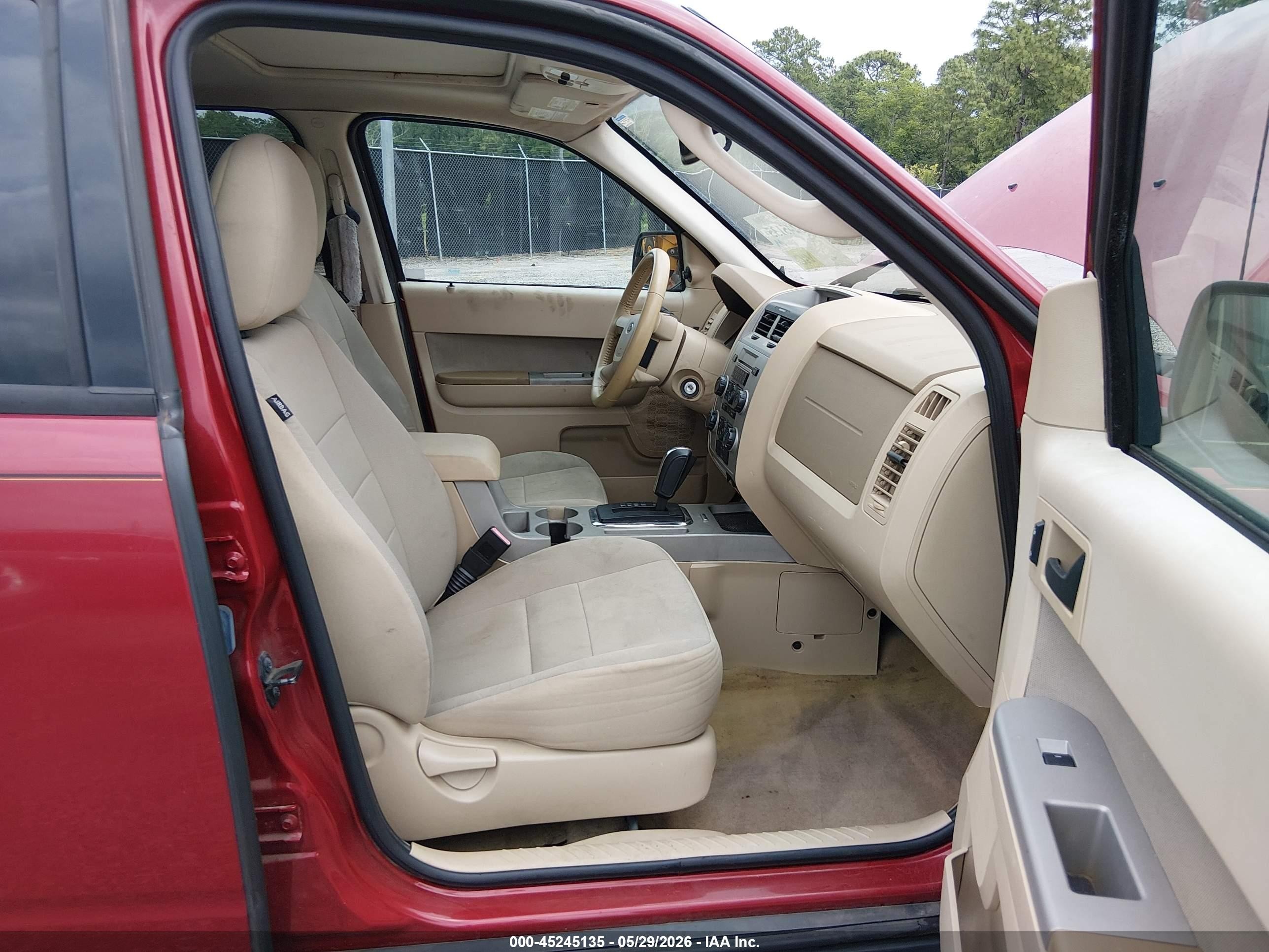 2011 Ford Escape Xlt Red vin: 1FMCU9DG5BKC35803