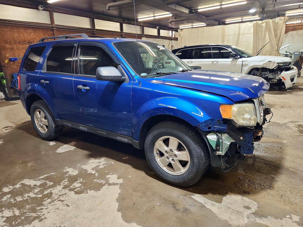 2012 Ford Escape Xlt Blue vin: 1FMCU9DG5CKB02461