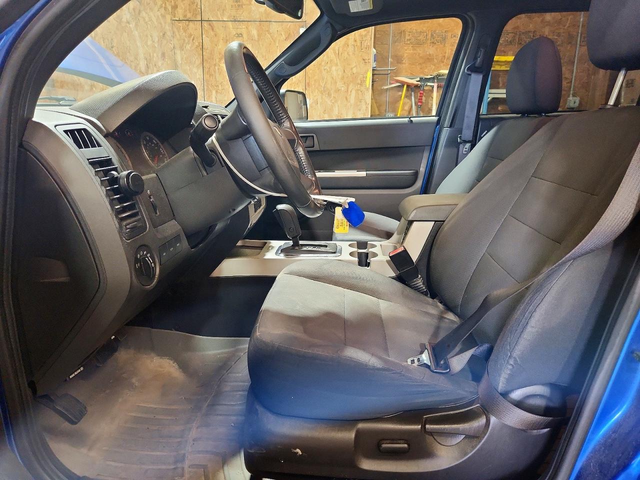 2012 Ford Escape Xlt Blue vin: 1FMCU9DG5CKB02461
