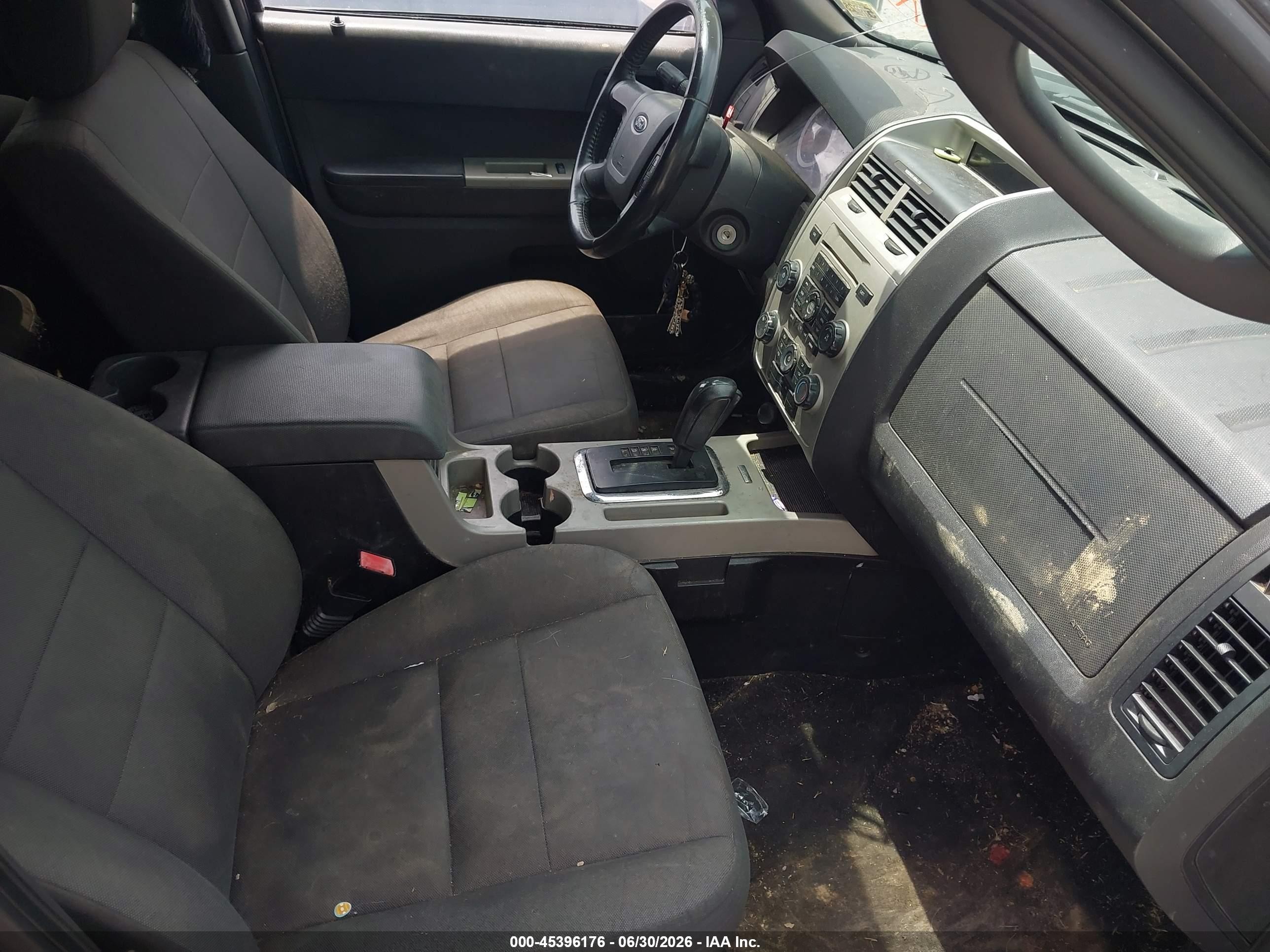 2010 Ford Escape Xlt Gray vin: 1FMCU9DG6AKC82773