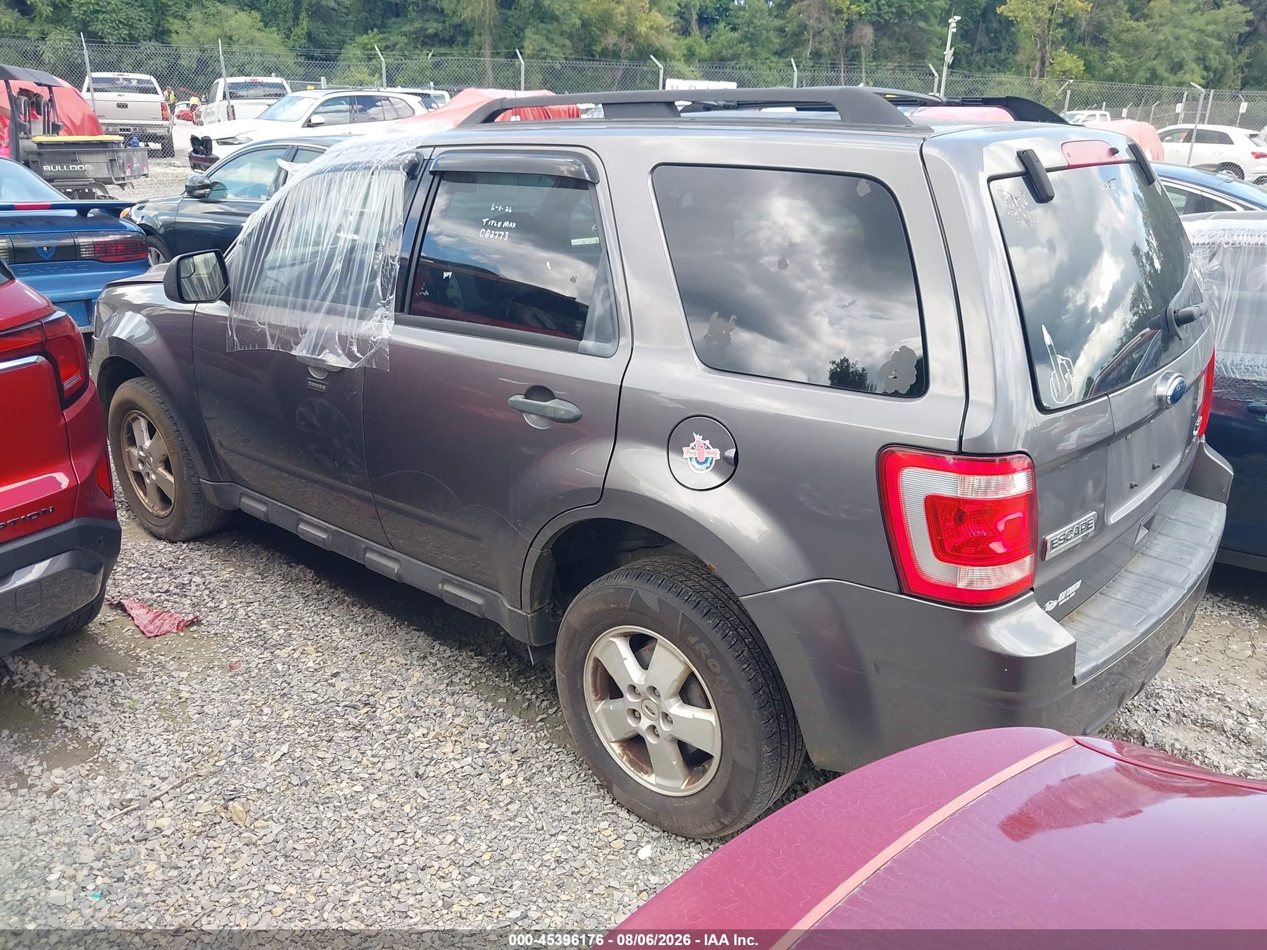 2010 Ford Escape Xlt Gray vin: 1FMCU9DG6AKC82773