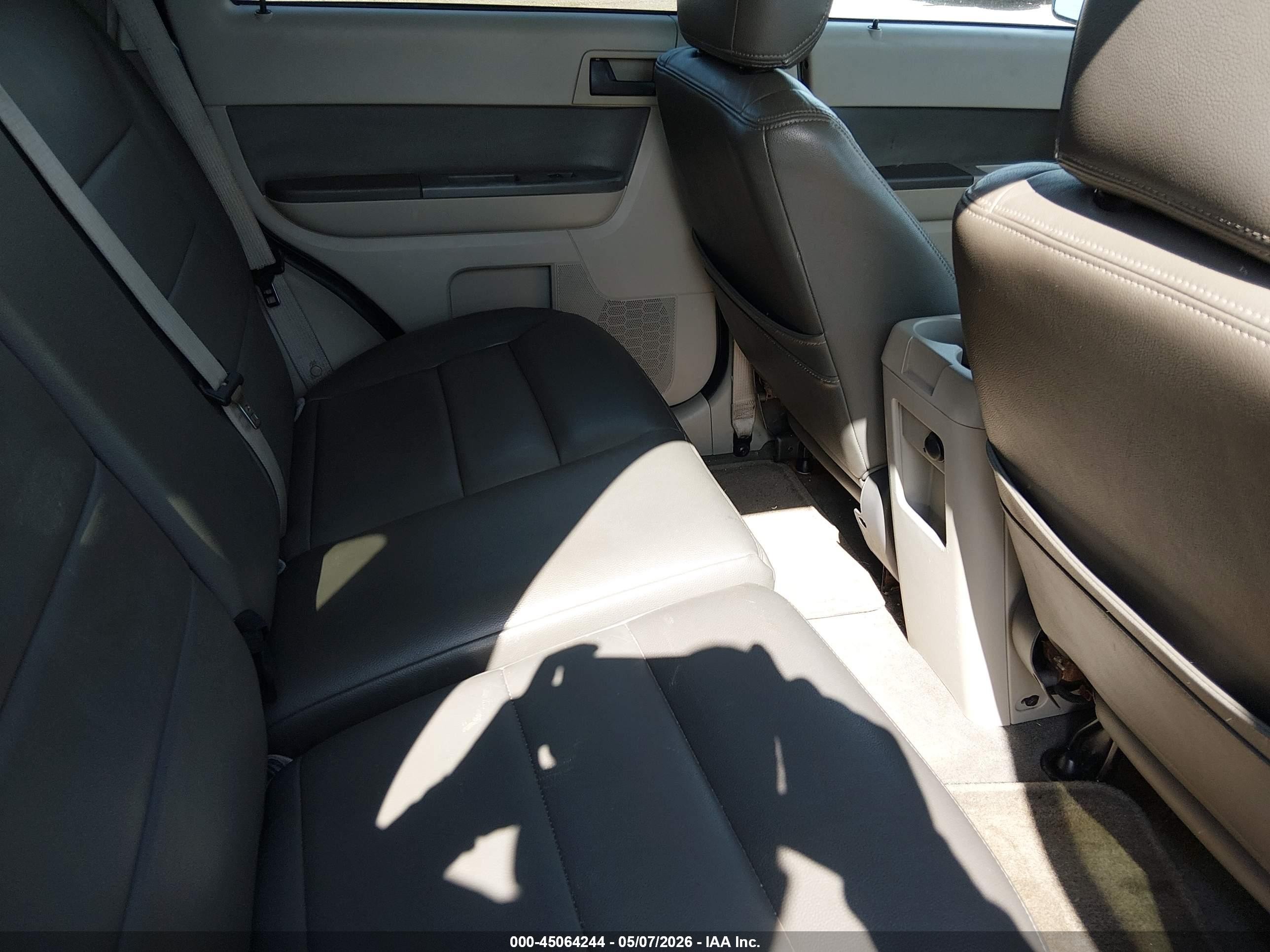 2010 Ford Escape Xlt Синий vin: 1FMCU9DG6AKD17456