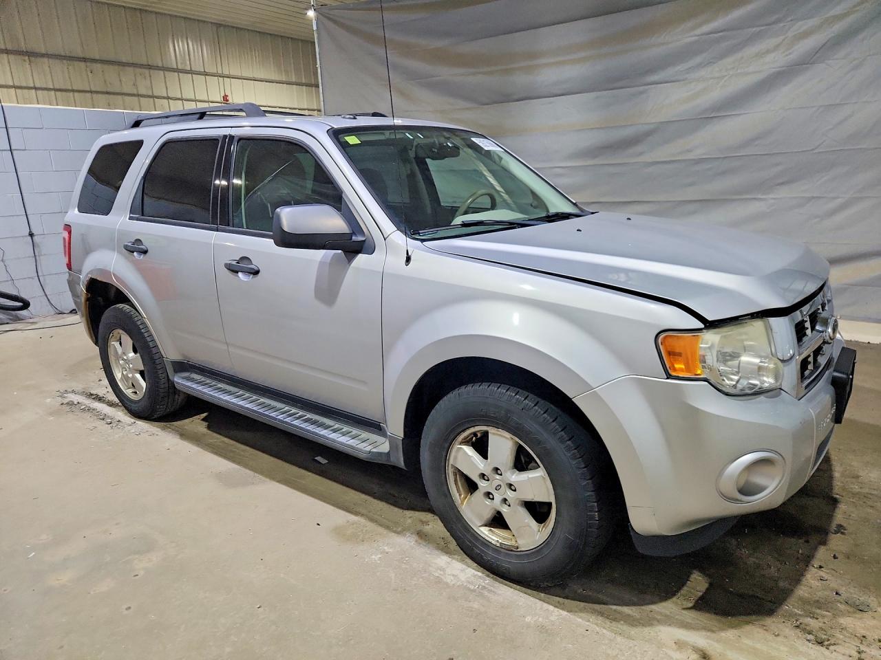 2011 Ford Escape Xlt Gray vin: 1FMCU9DG6BKA77987
