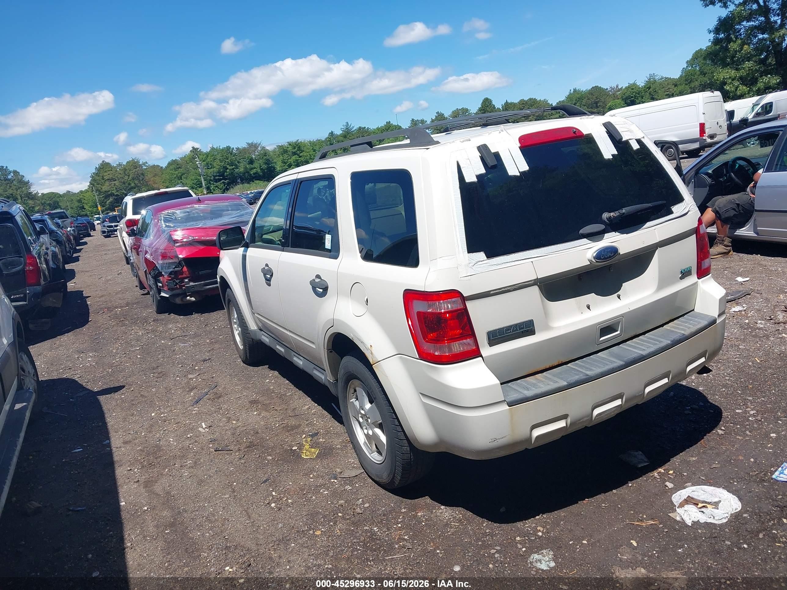 2012 Ford Escape Xlt White vin: 1FMCU9DG6CKA12185