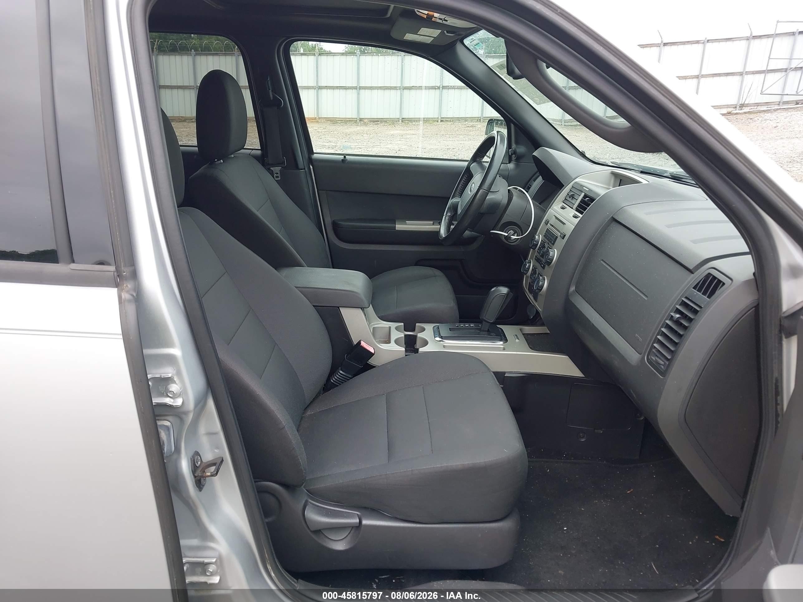 2012 Ford Escape Xlt Серебряный vin: 1FMCU9DG6CKA28872