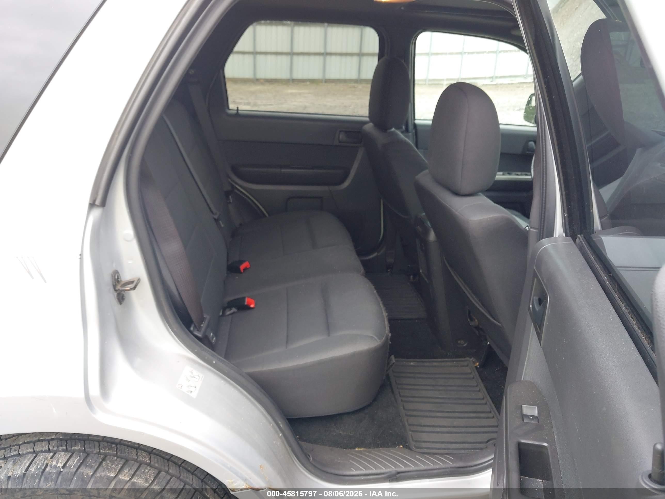 2012 Ford Escape Xlt Серебряный vin: 1FMCU9DG6CKA28872