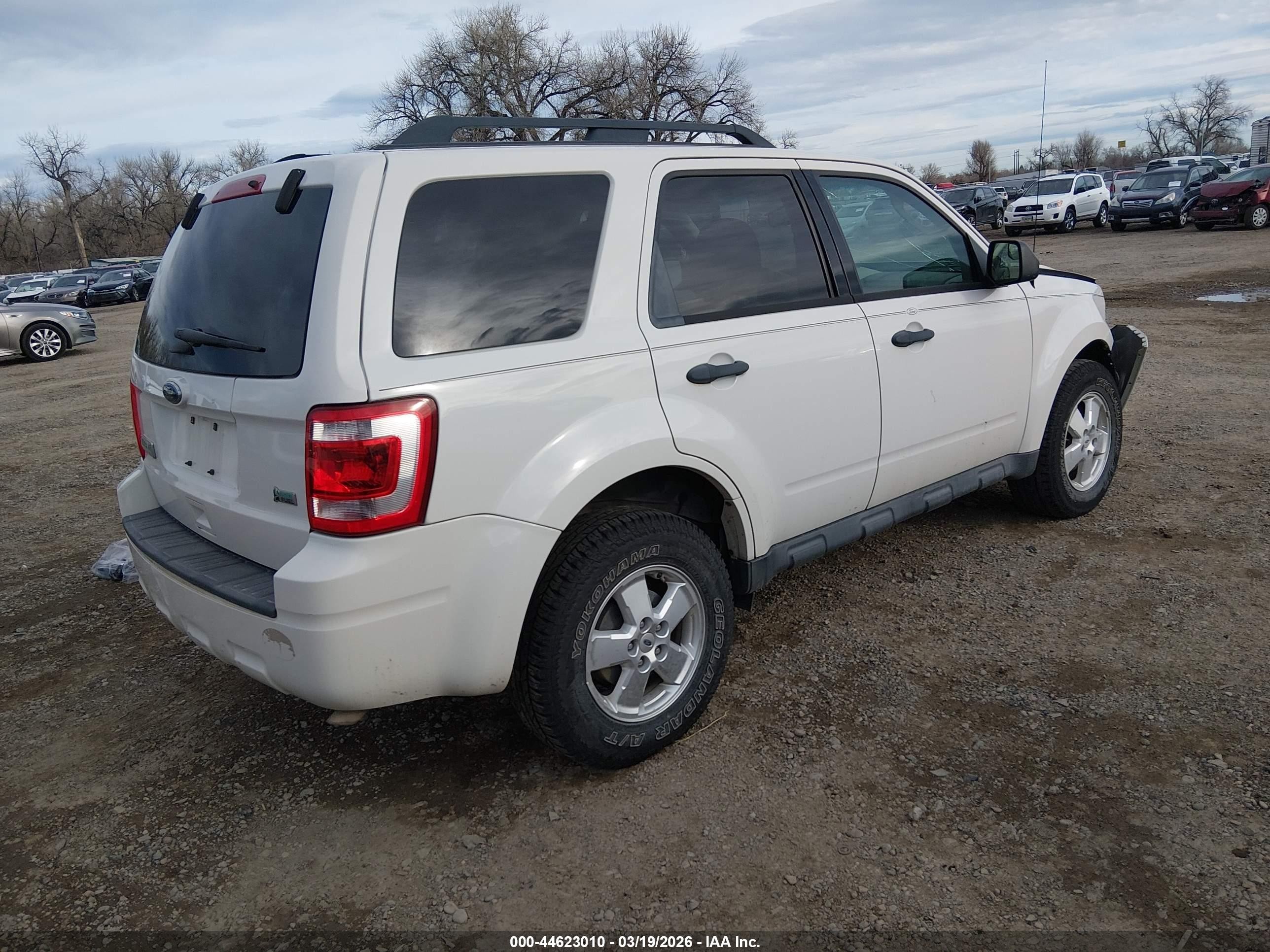2012 Ford Escape Xlt White vin: 1FMCU9DG6CKB55718