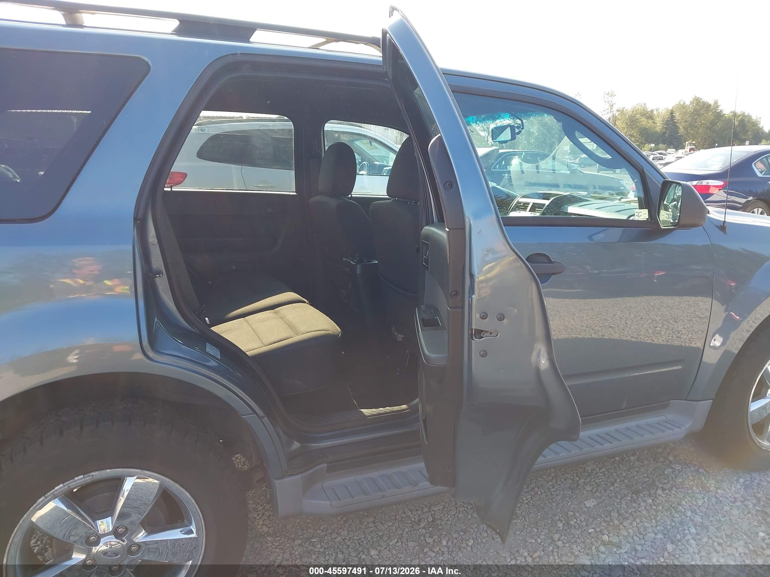 2010 Ford Escape Xlt Blue vin: 1FMCU9DG7AKC66078