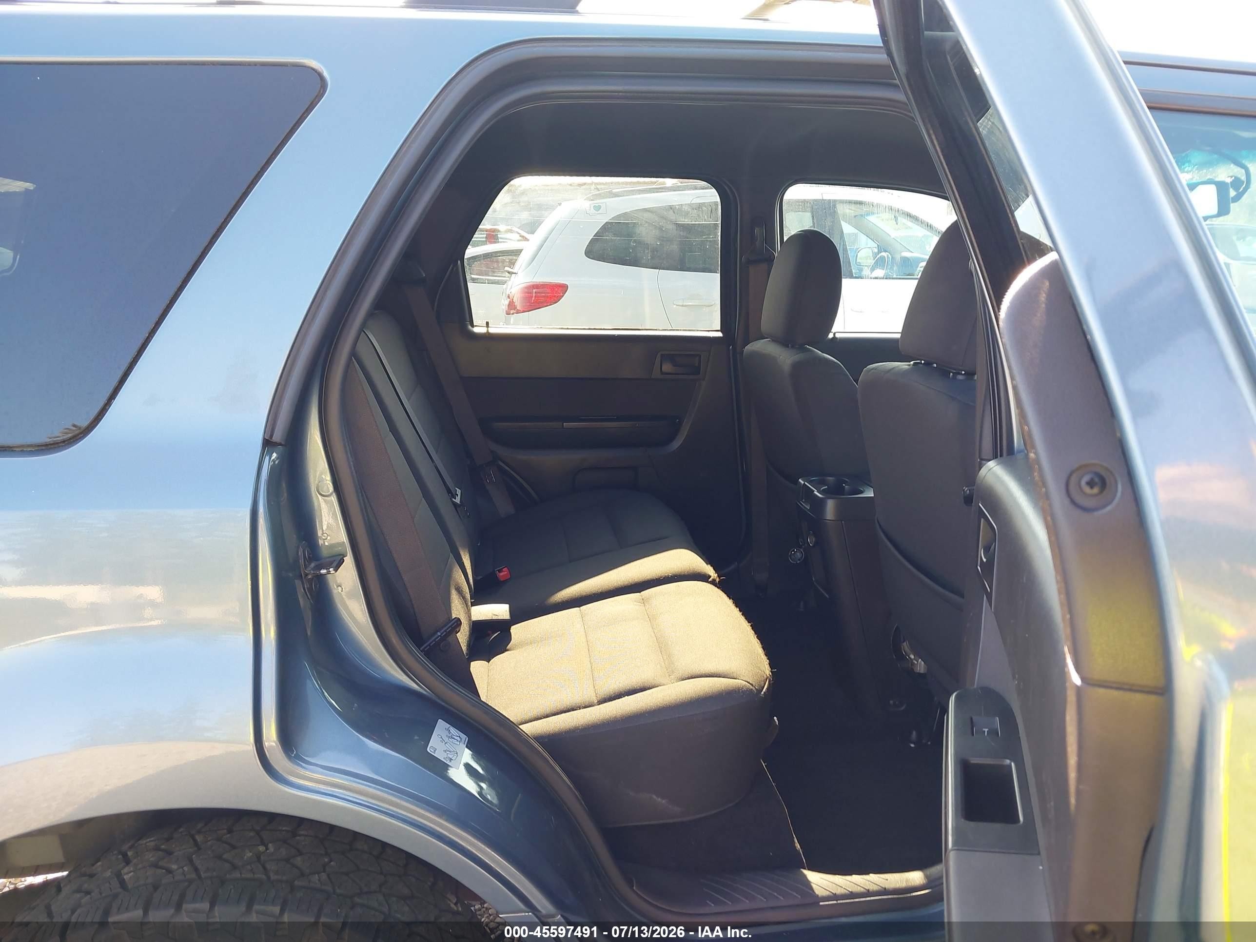 2010 Ford Escape Xlt Blue vin: 1FMCU9DG7AKC66078