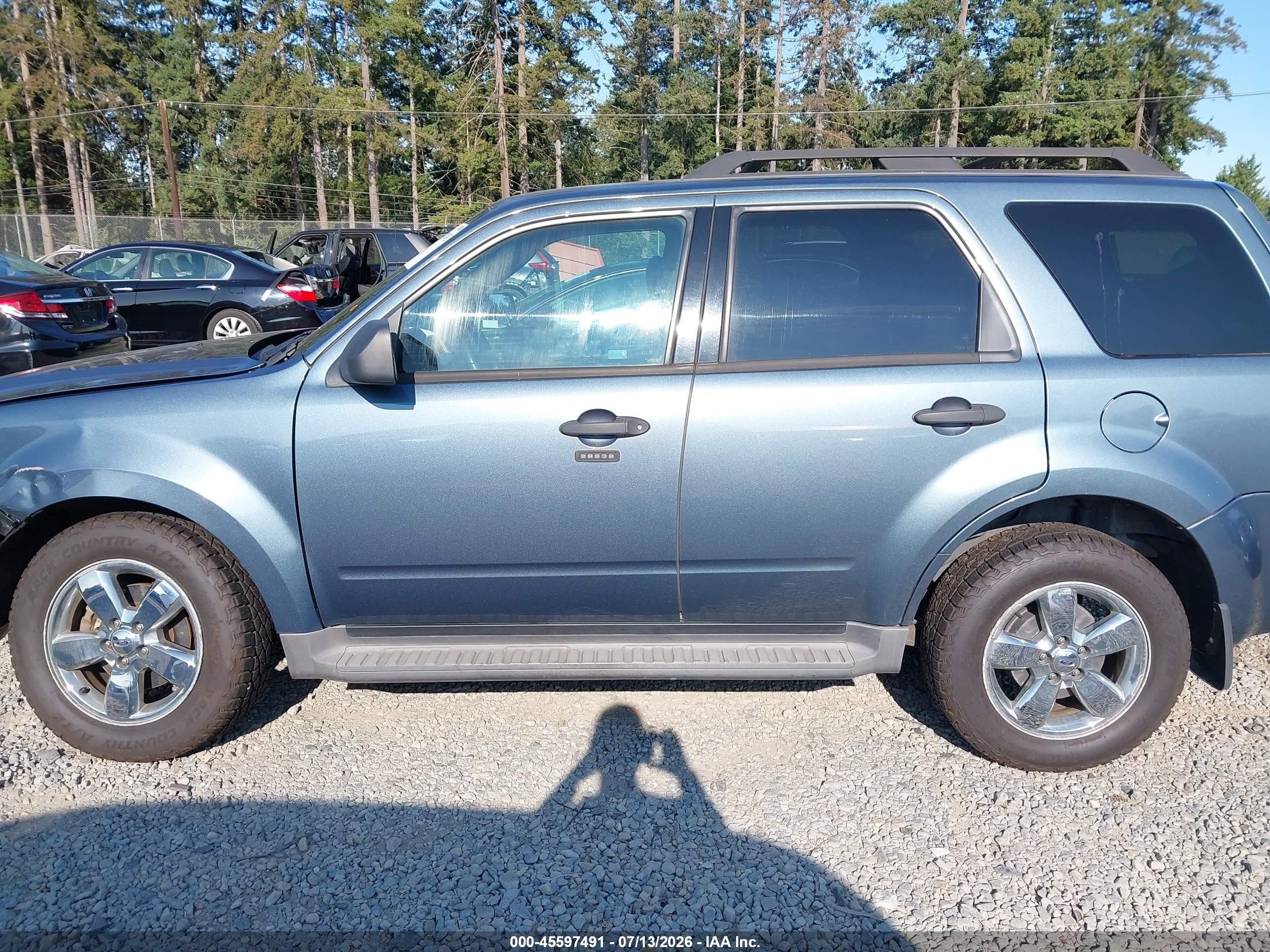2010 Ford Escape Xlt Blue vin: 1FMCU9DG7AKC66078