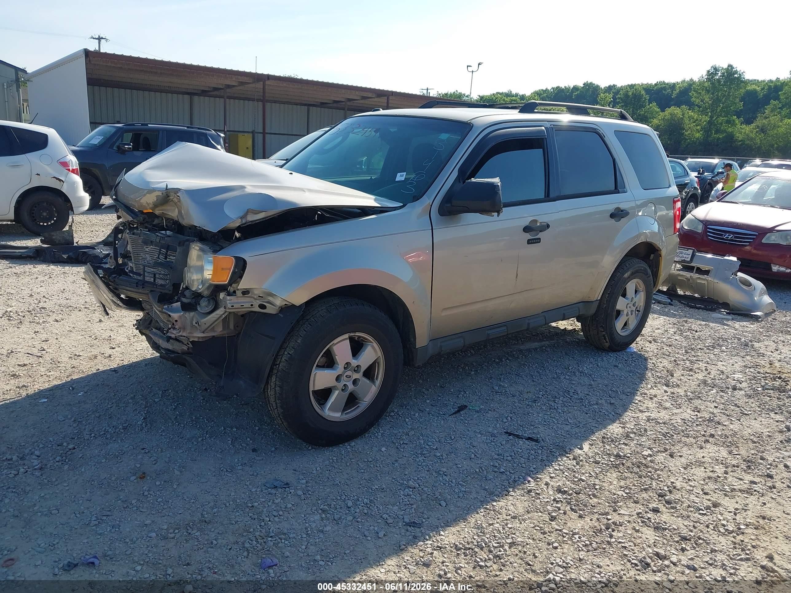 2010 Ford Escape Xlt Beige vin: 1FMCU9DG7AKD31463