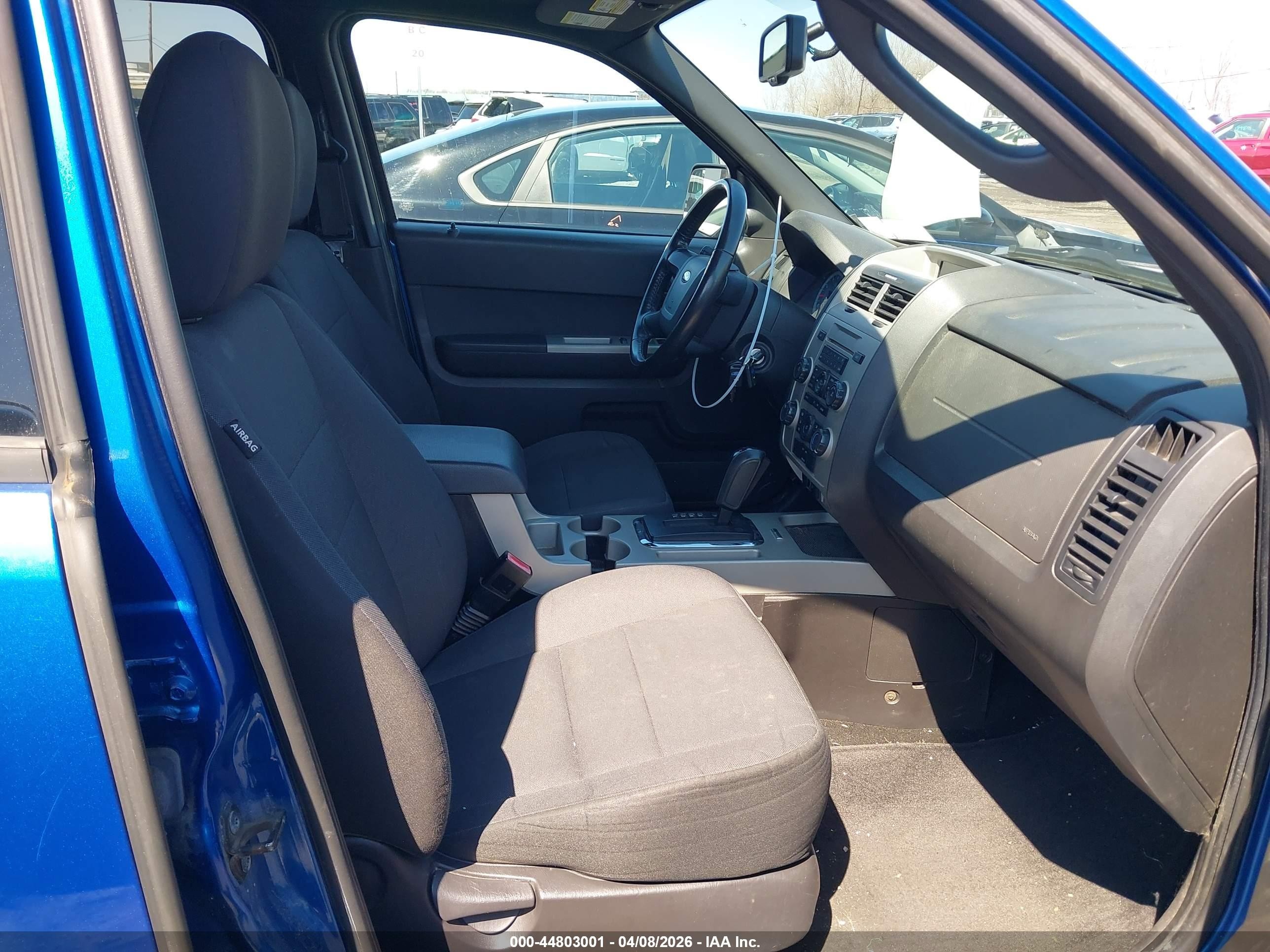 2011 Ford Escape Xlt Blue vin: 1FMCU9DG7BKA73429