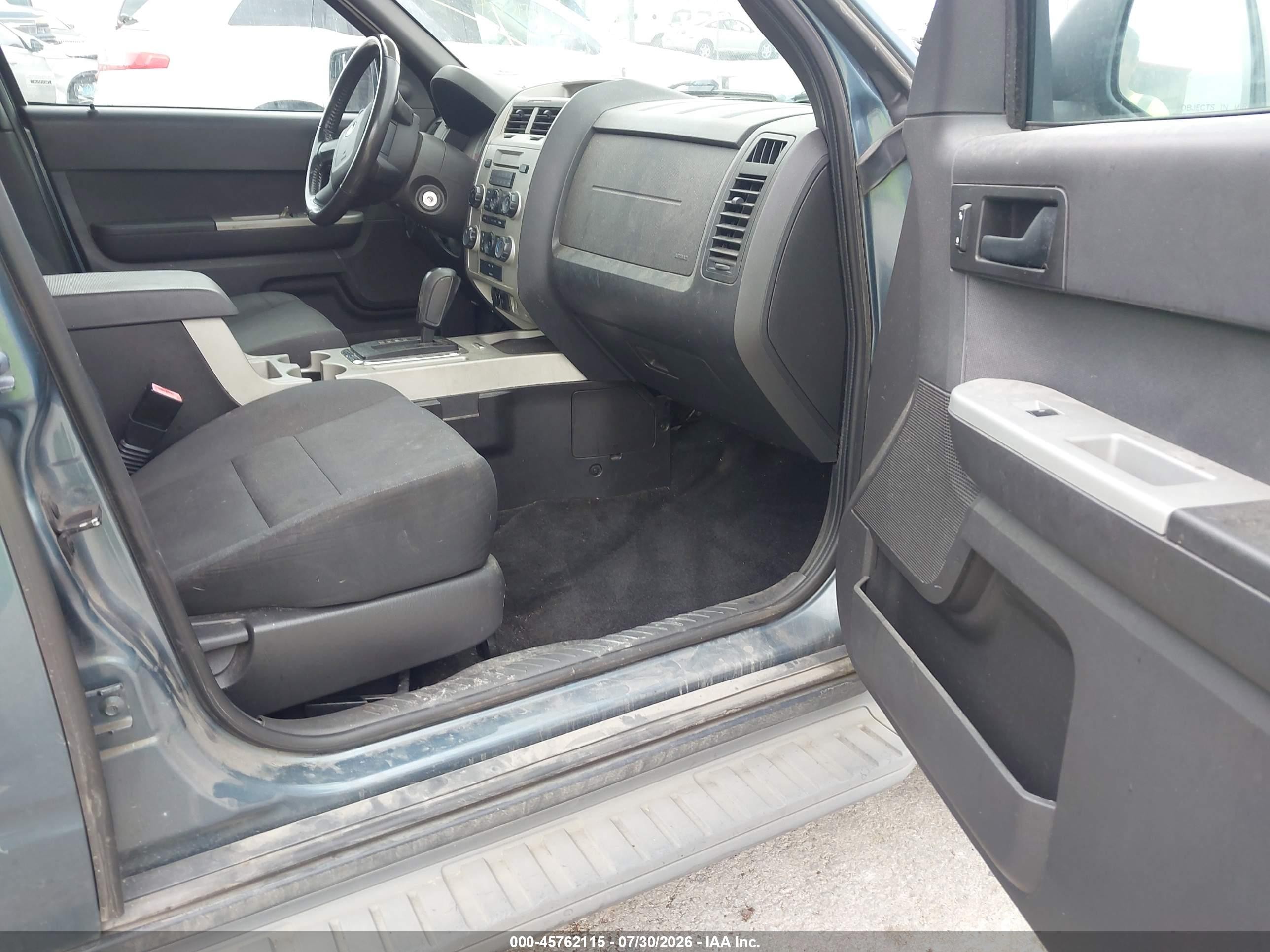 2011 Ford Escape Xlt Blue vin: 1FMCU9DG7BKA81496