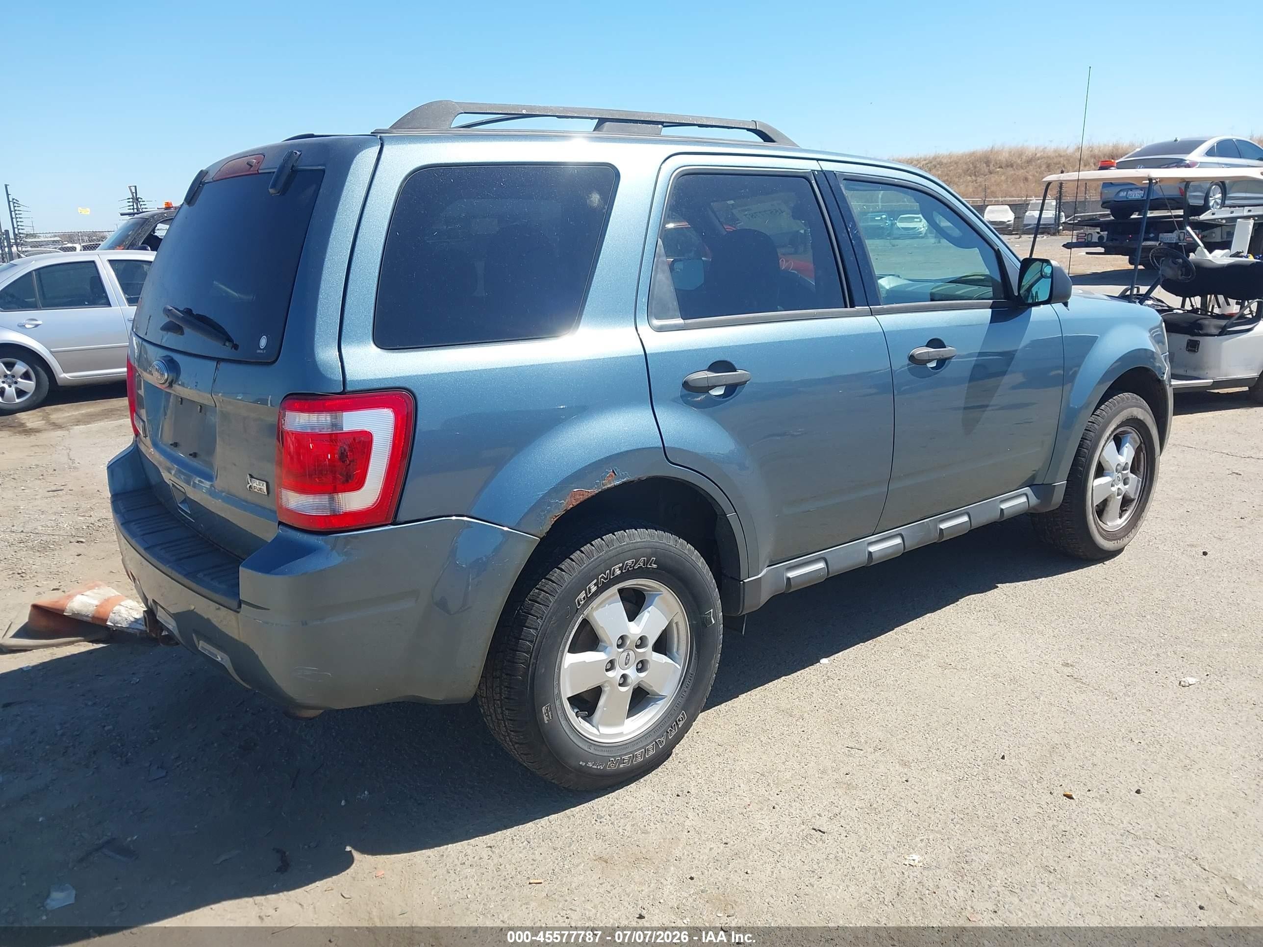 2012 Ford Escape Xlt Light Blue vin: 1FMCU9DG7CKB16765