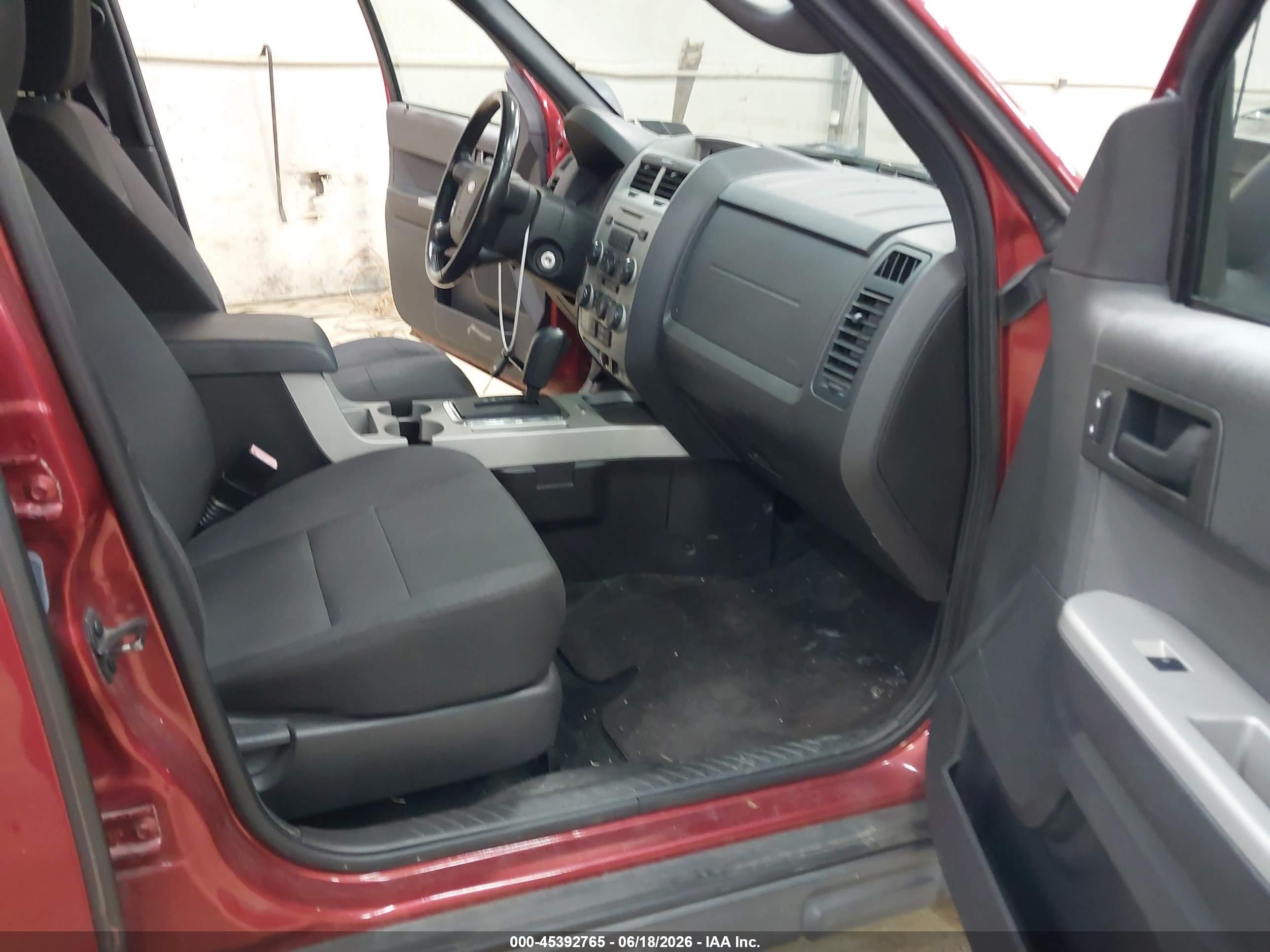 2012 Ford Escape Xlt Red vin: 1FMCU9DG7CKC69372
