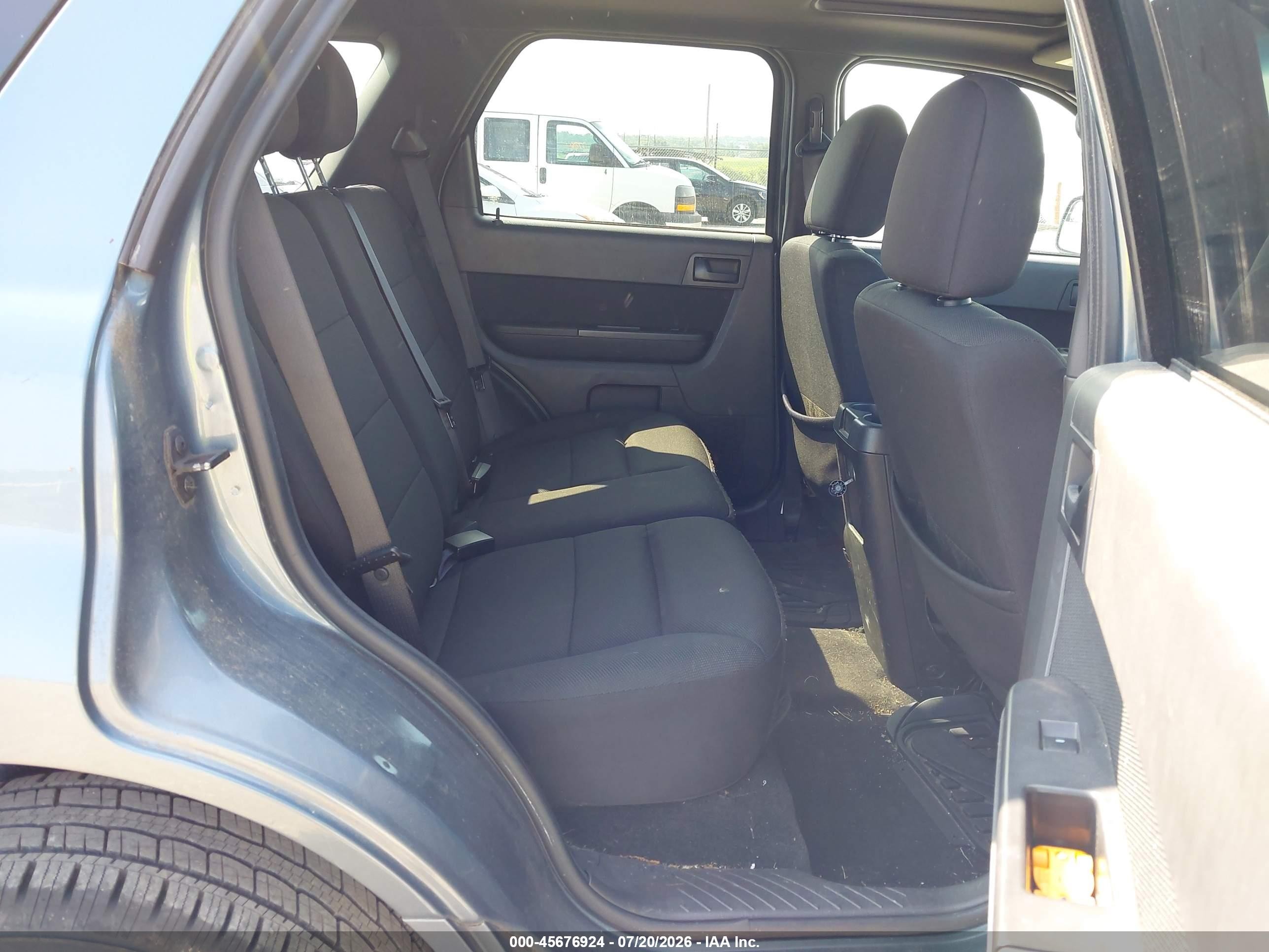 2010 Ford Escape Xlt Blue vin: 1FMCU9DG8AKB09496