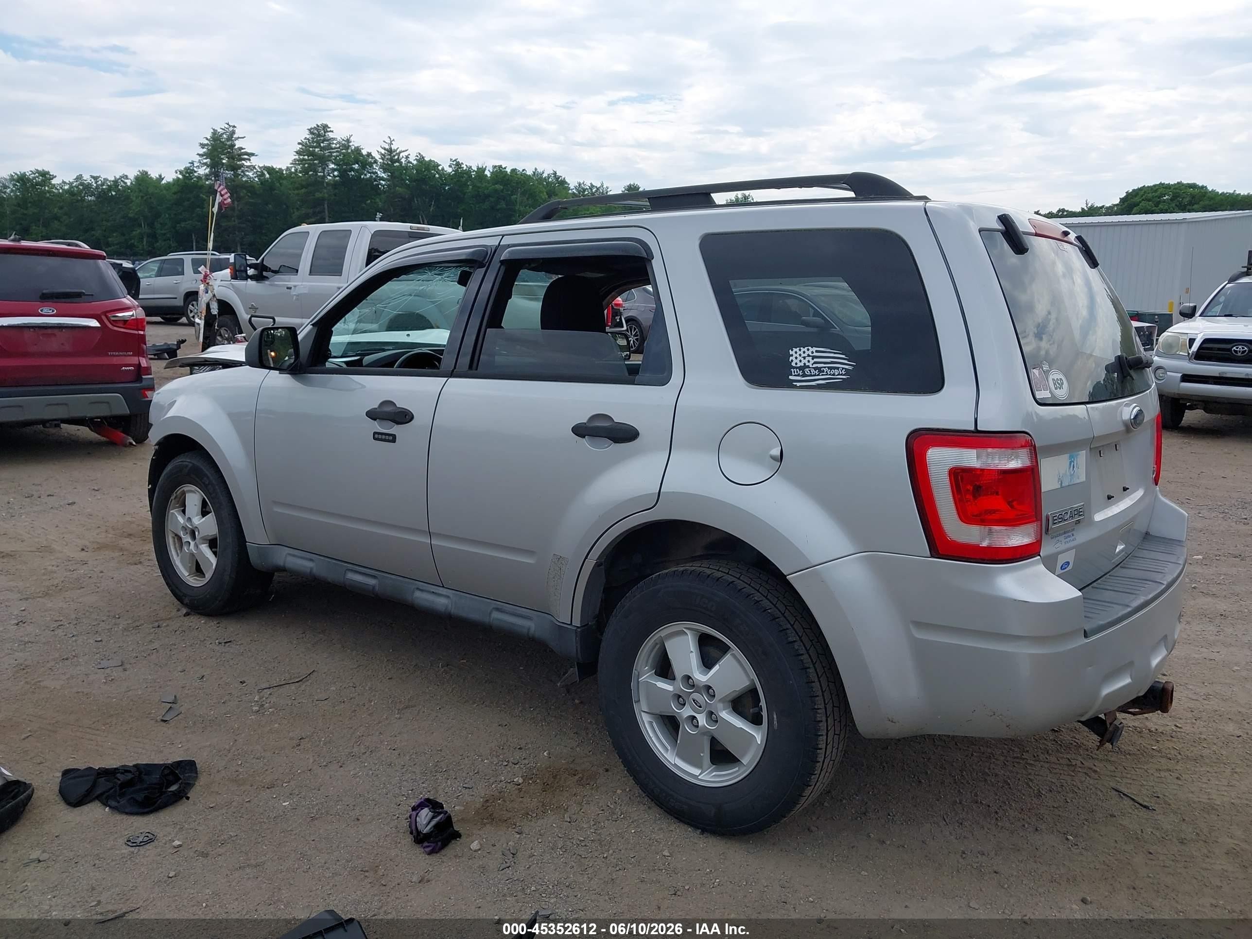 2010 Ford Escape Xlt Silver vin: 1FMCU9DG8AKB81492