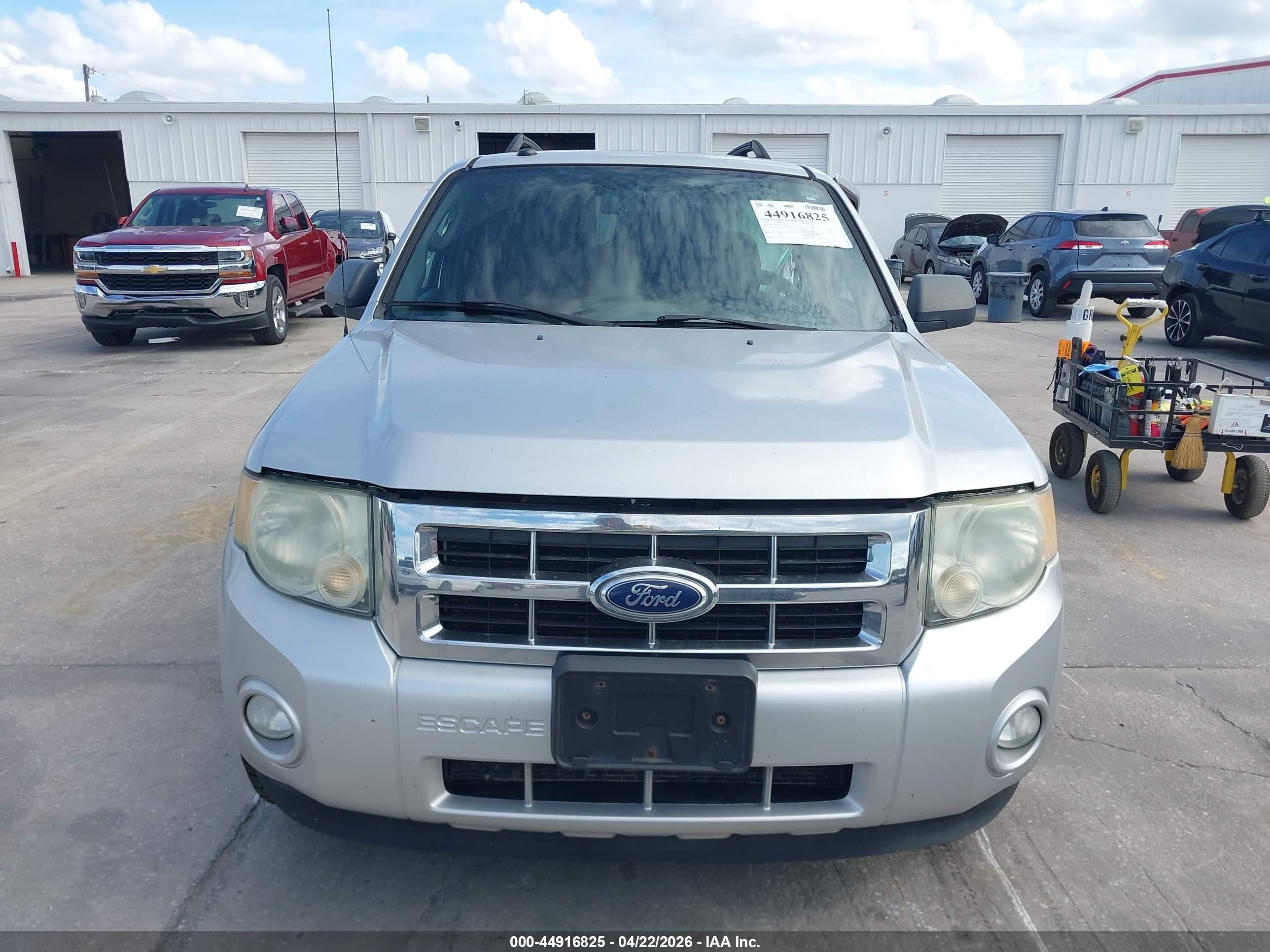 2010 Ford Escape Xlt Silver vin: 1FMCU9DG8AKC14197