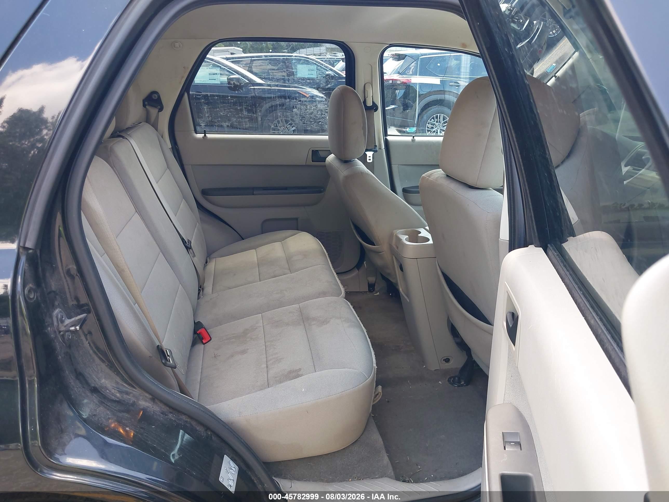 2010 Ford Escape Xlt Black vin: 1FMCU9DG8AKC97744