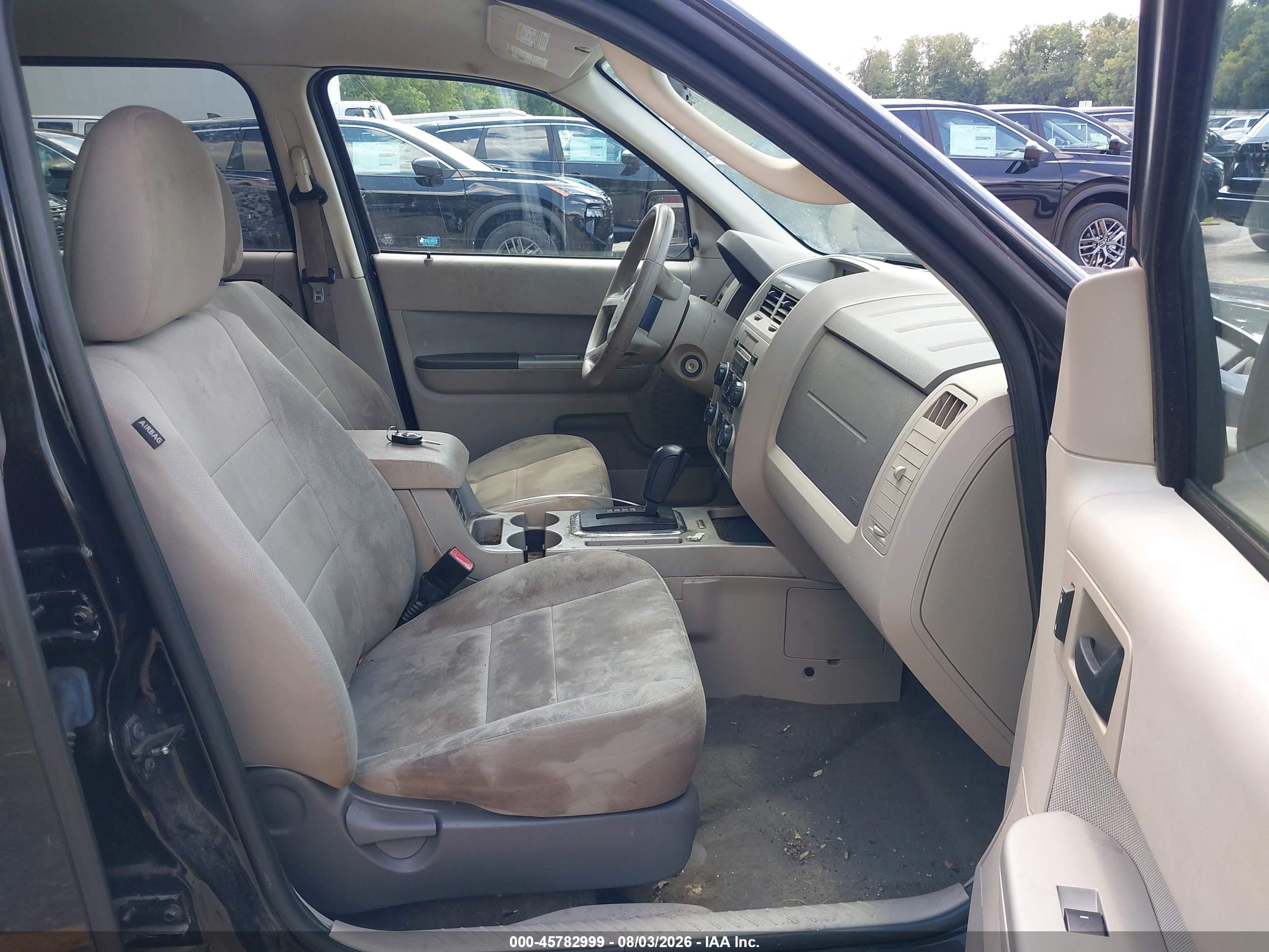 2010 Ford Escape Xlt Black vin: 1FMCU9DG8AKC97744