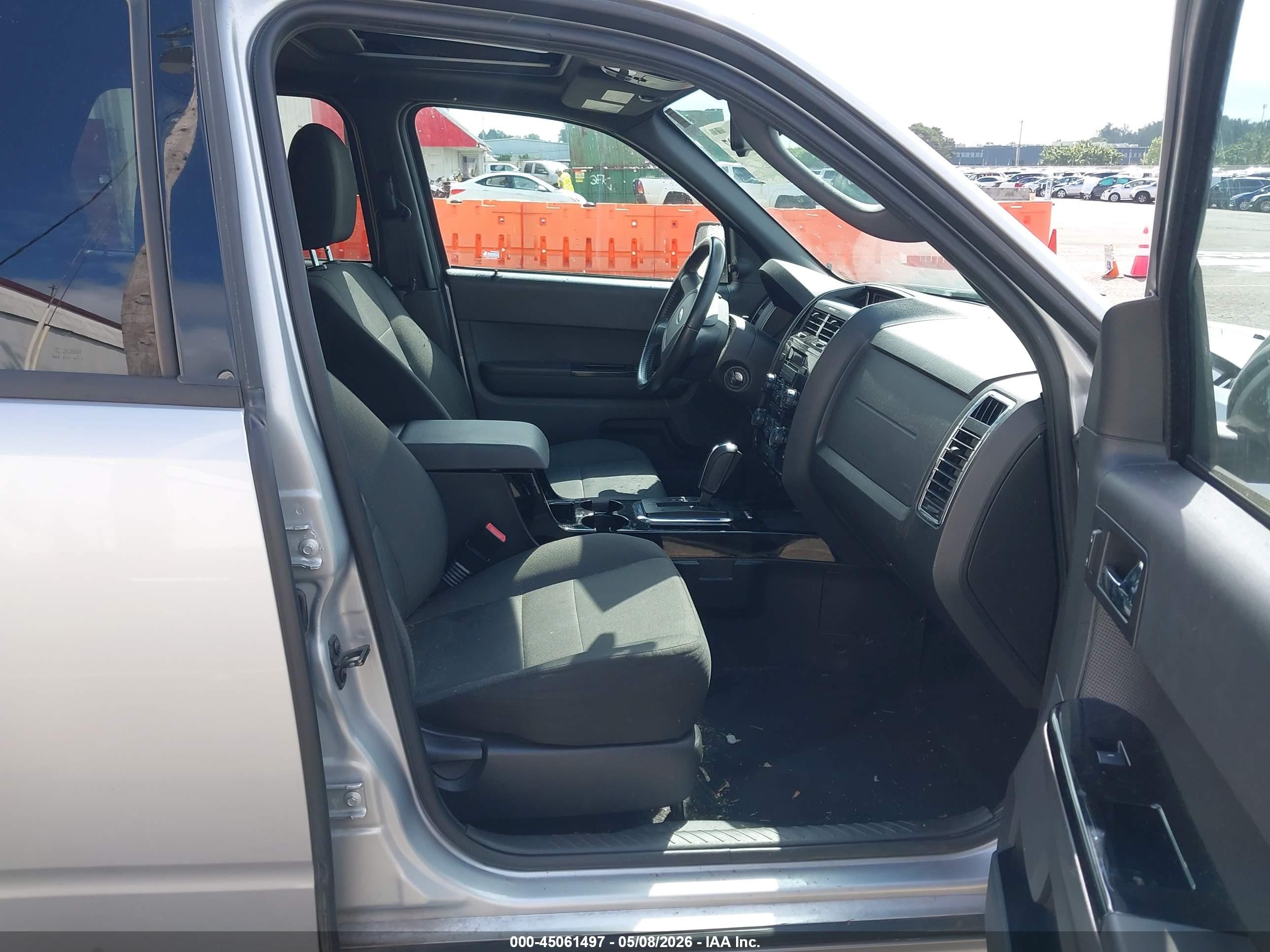2010 Ford Escape Xlt Gray vin: 1FMCU9DG8AKD20391