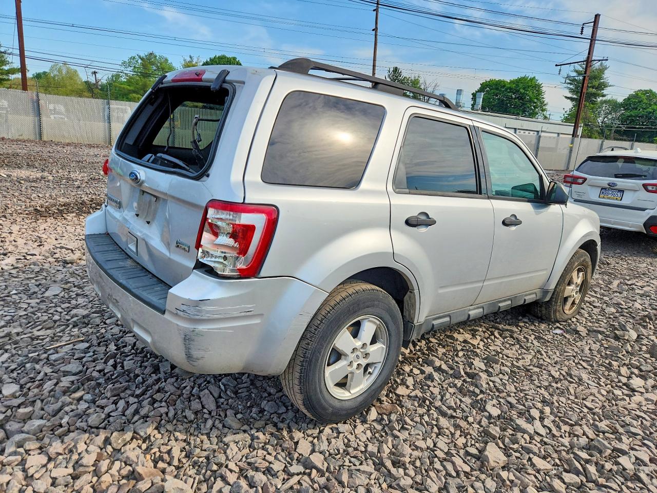 2010 Ford Escape Xlt Silver vin: 1FMCU9DG8AKD41631
