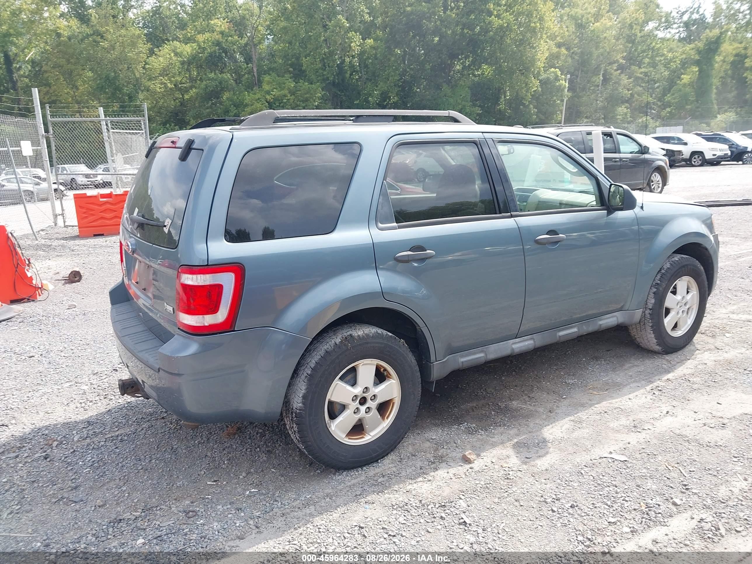 2011 Ford Escape Xlt Gray vin: 1FMCU9DG8BKA12865