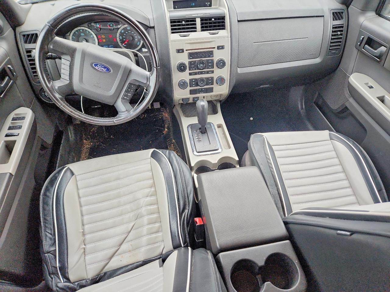 2011 Ford Escape Xlt Silver vin: 1FMCU9DG8BKA67557
