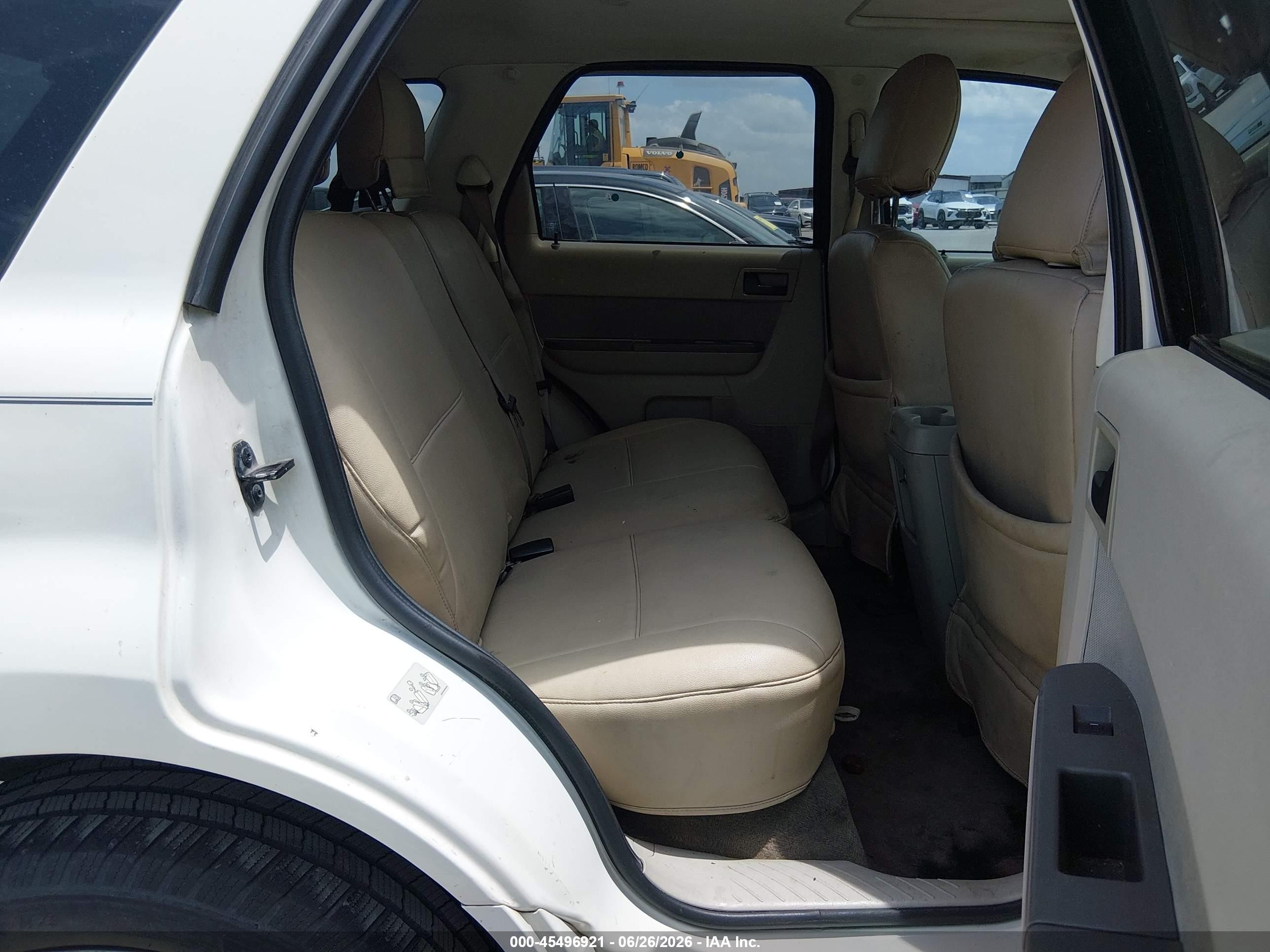 2011 Ford Escape Xlt White vin: 1FMCU9DG8BKA73746
